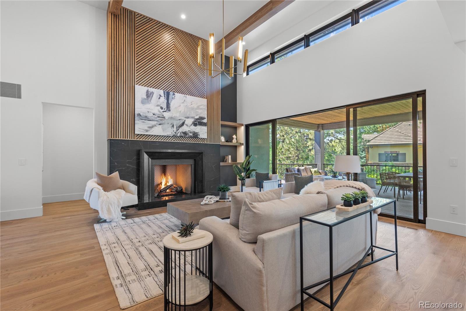 2596 Saddleback Drive