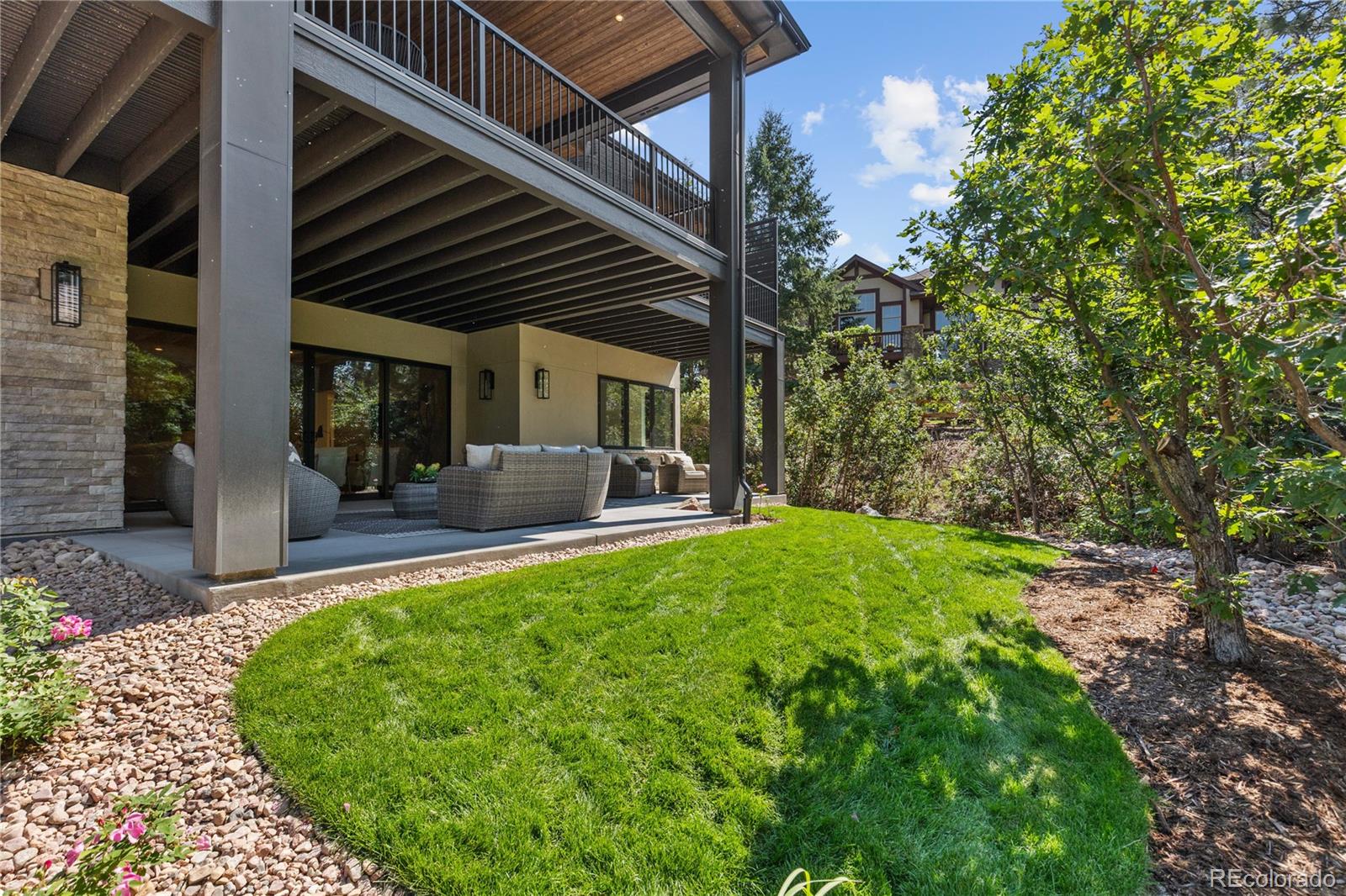 2596 Saddleback Drive