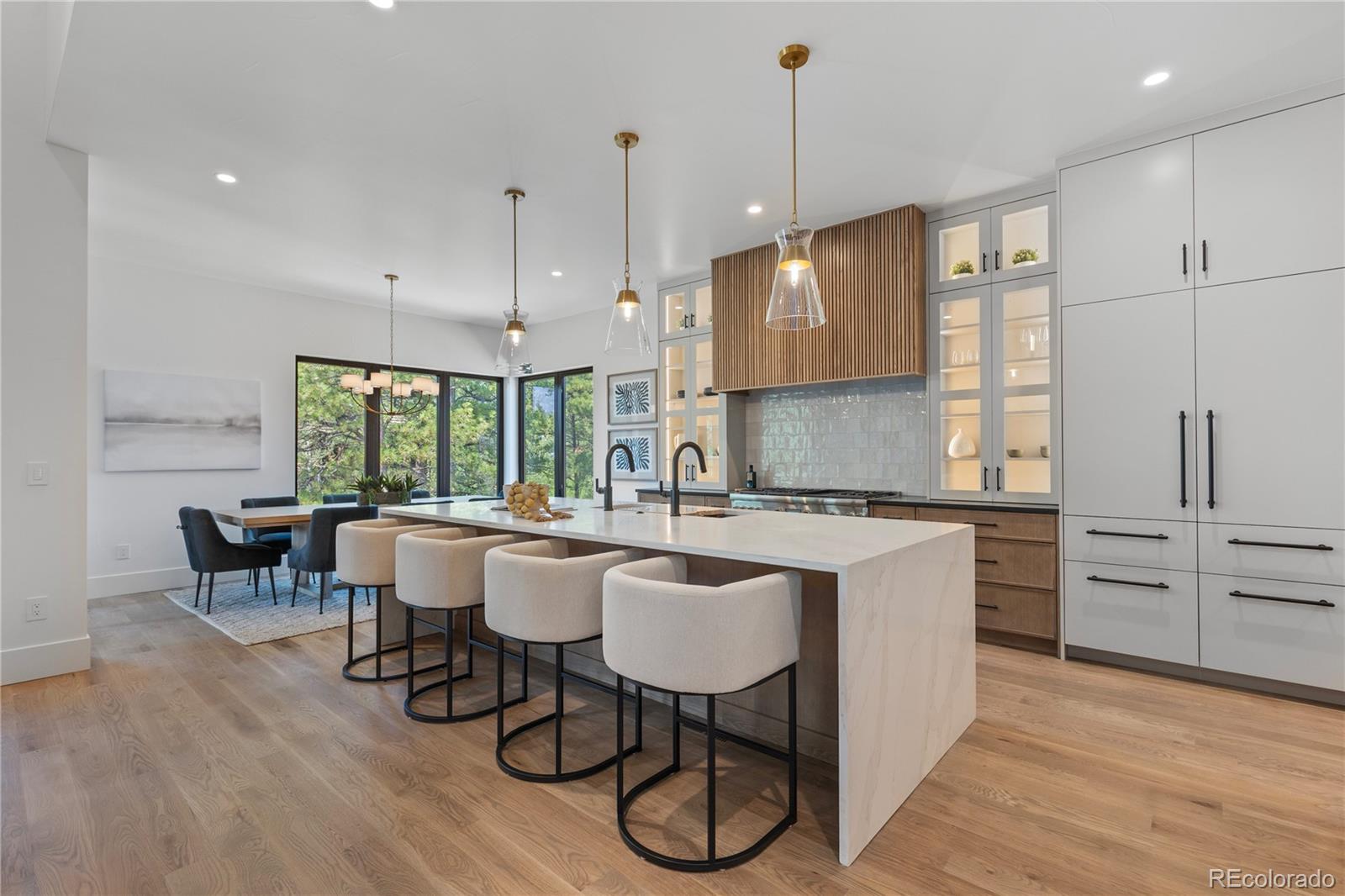 2596 Saddleback Drive