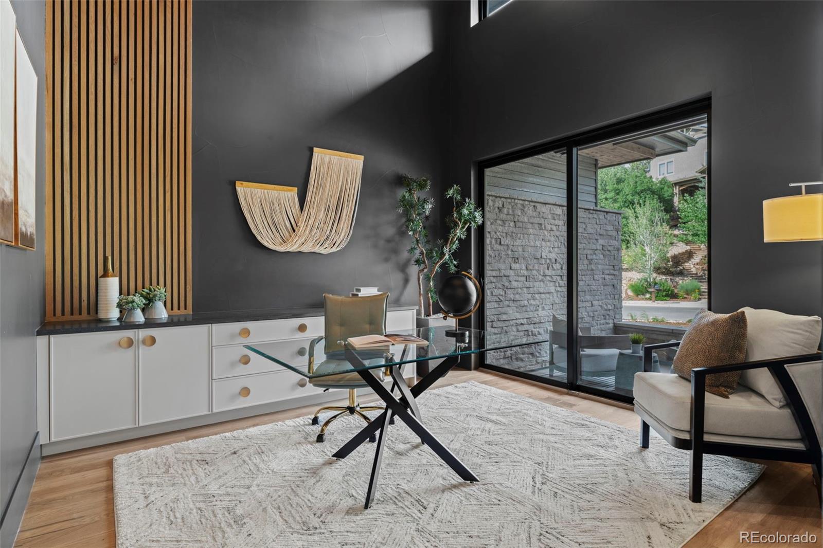 2596 Saddleback Drive