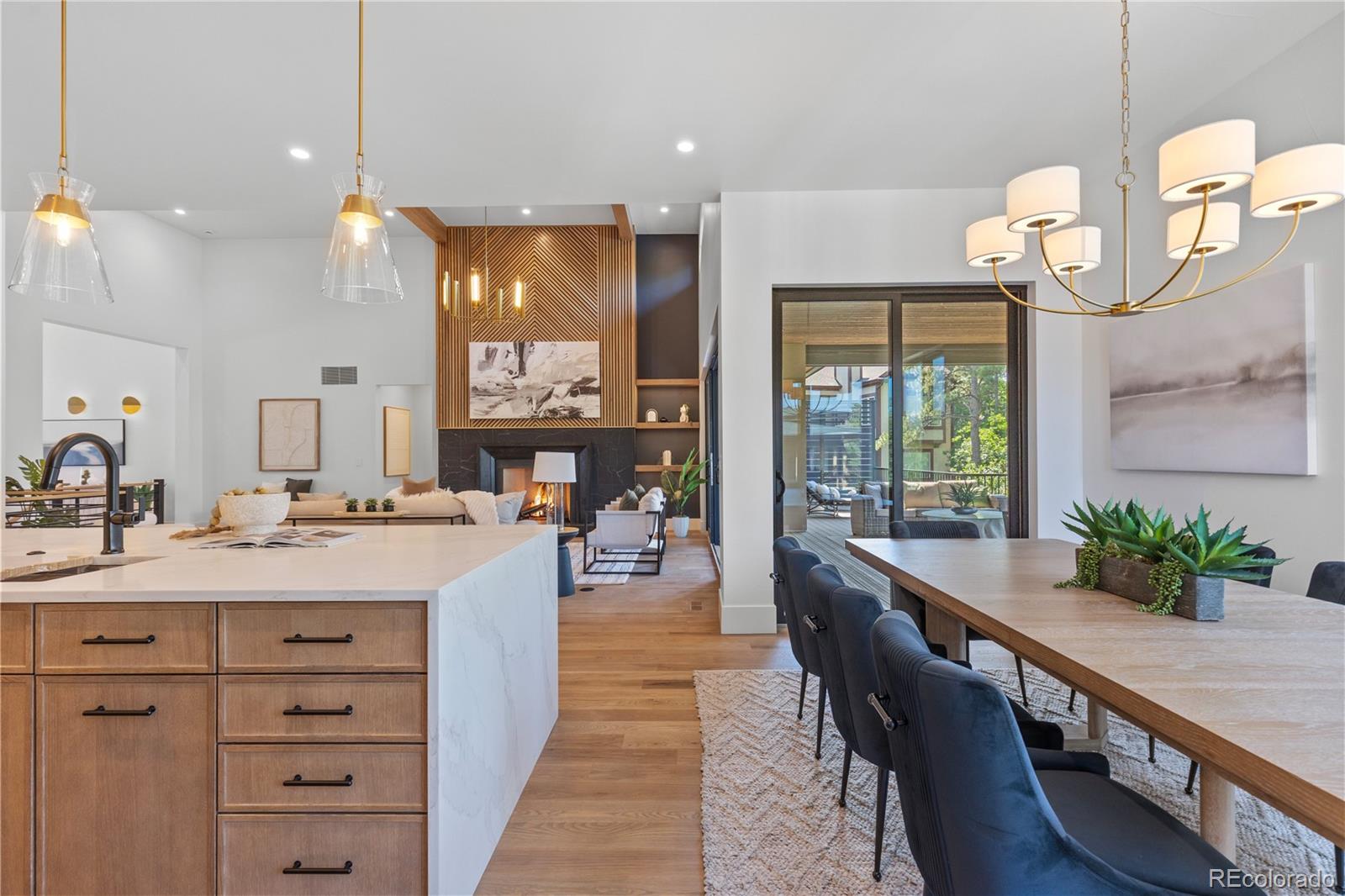 2596 Saddleback Drive