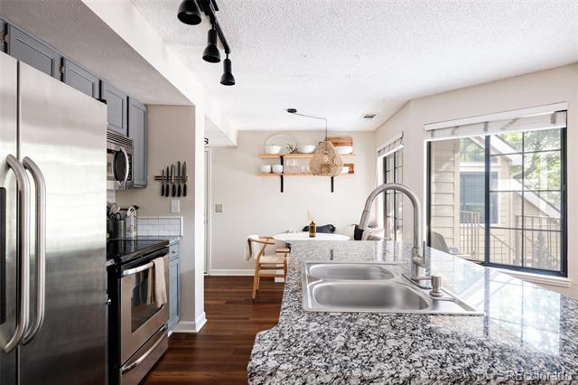 4818 E Kentucky Avenue Unit: B