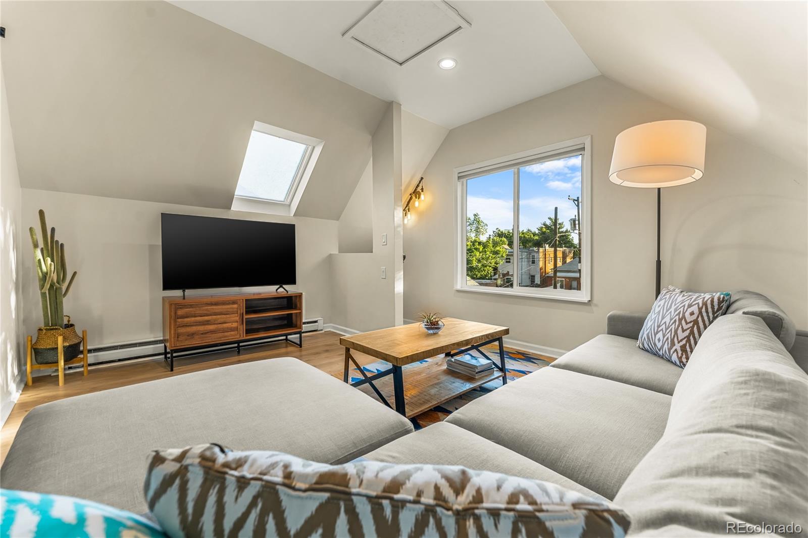 2435 N Gilpin Street