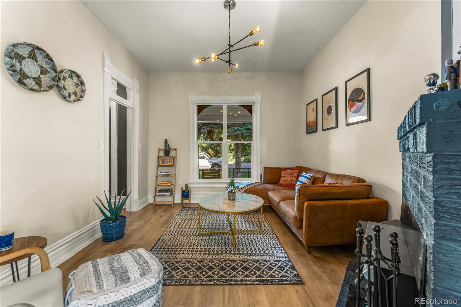 2435 N Gilpin Street