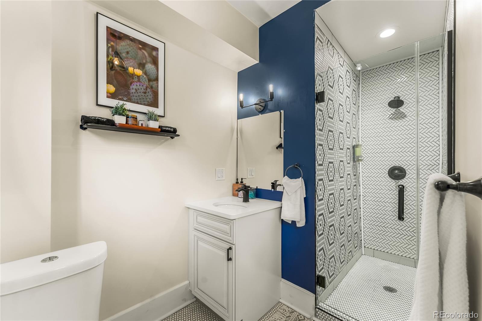 2435 N Gilpin Street