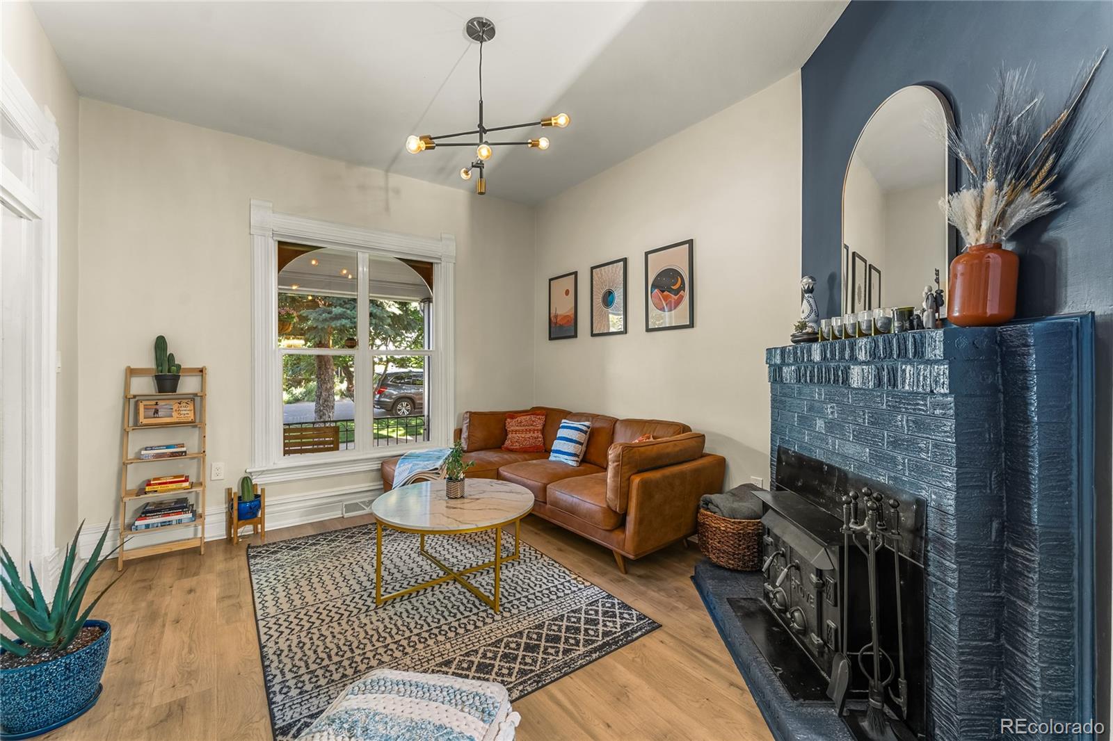 2435 N Gilpin Street