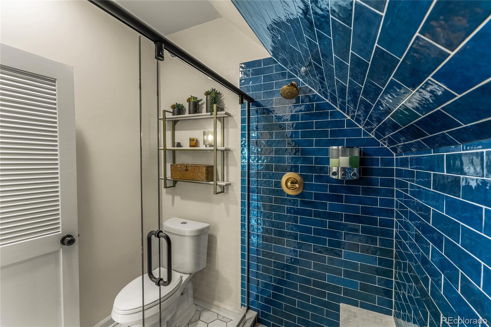 2435 N Gilpin Street