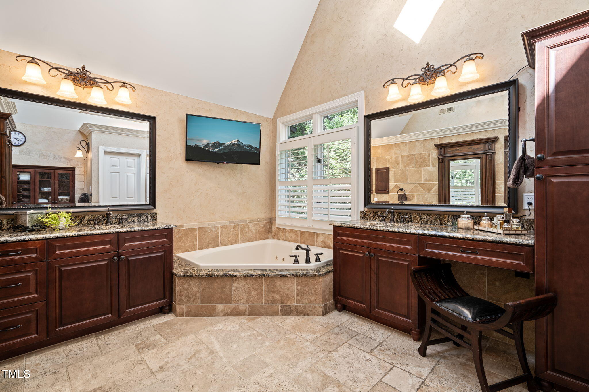 7221 Manor Oaks Dr Drive