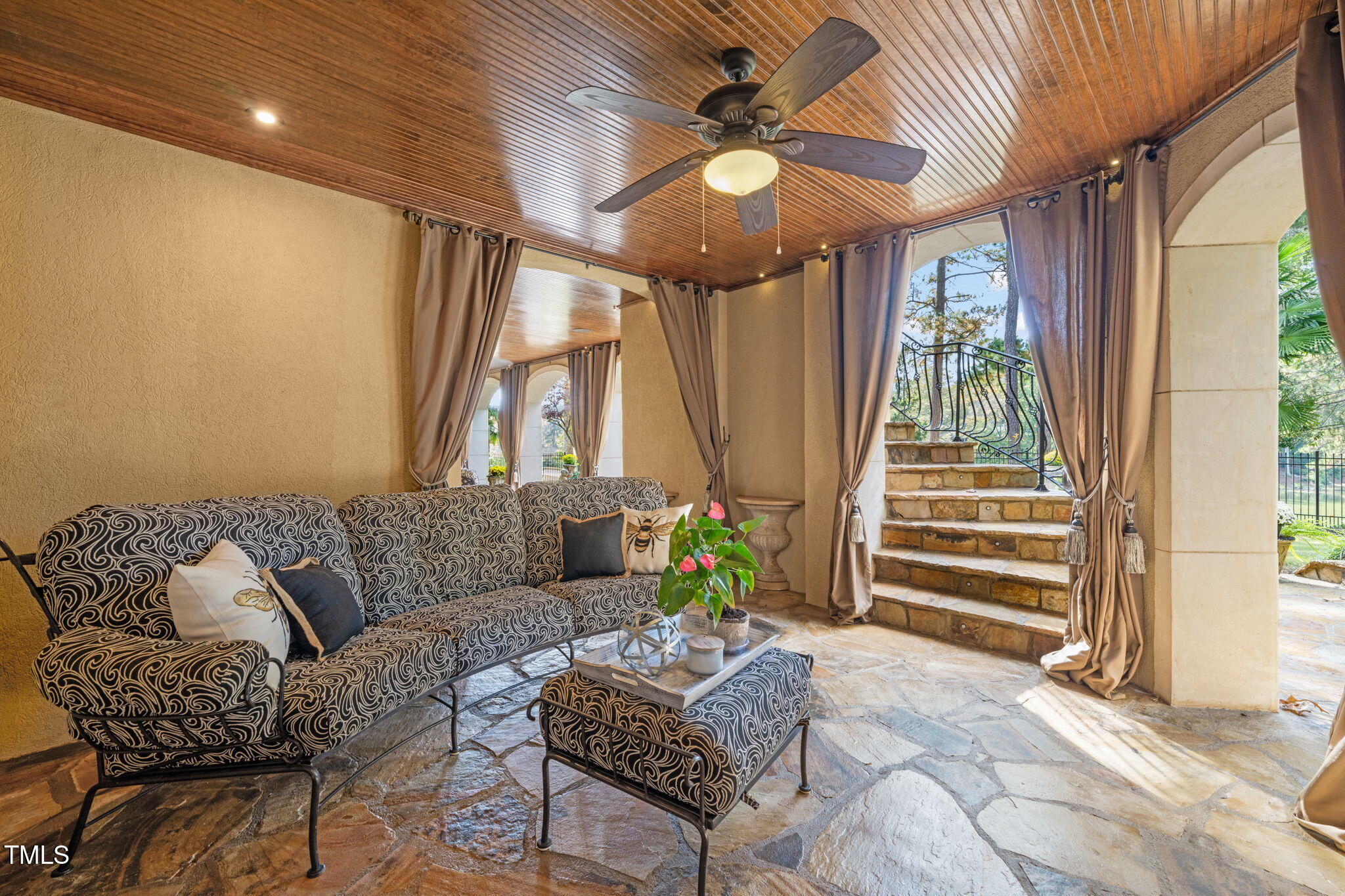 7221 Manor Oaks Dr Drive