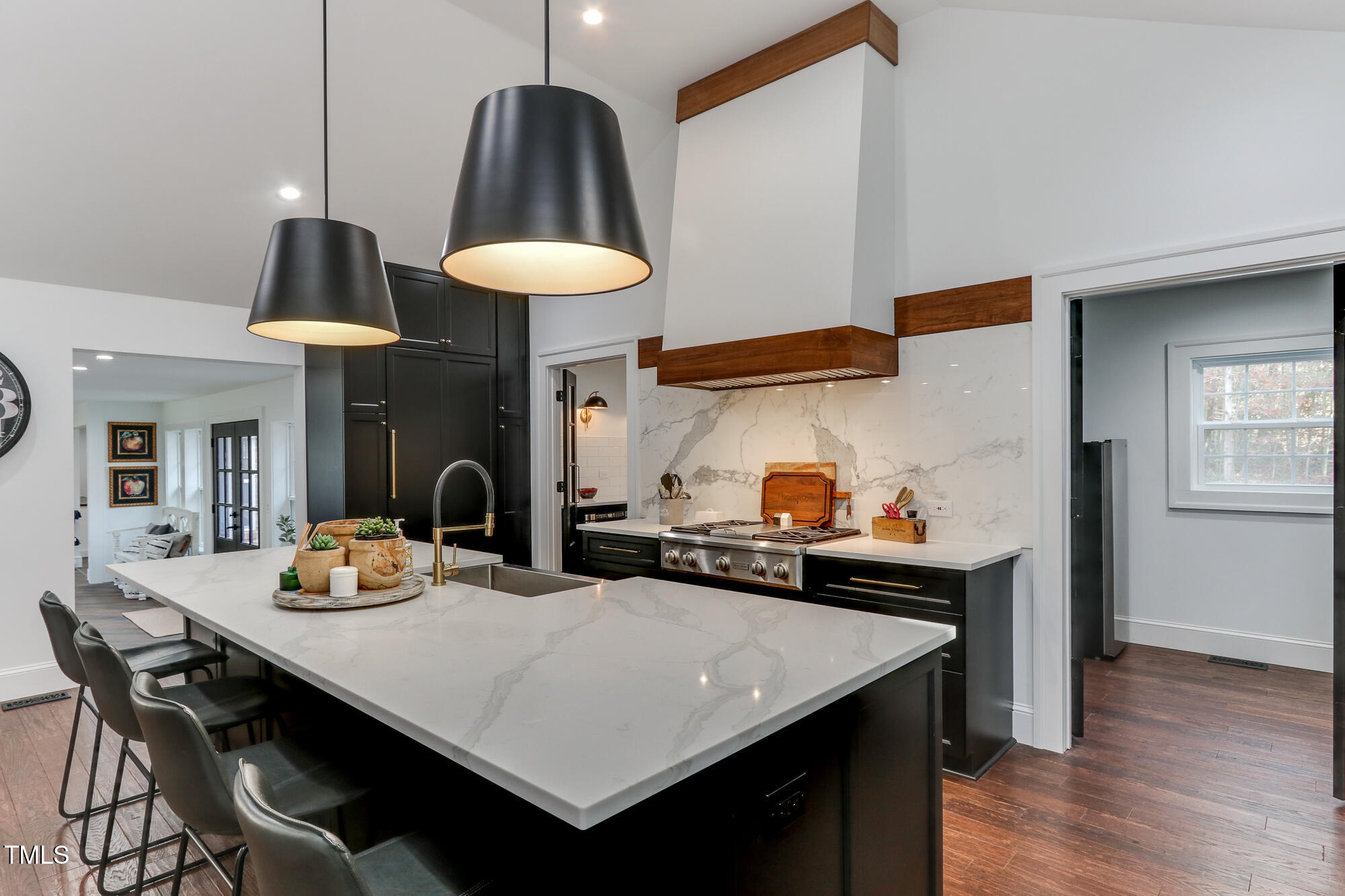 1005 Willow Run South Drive