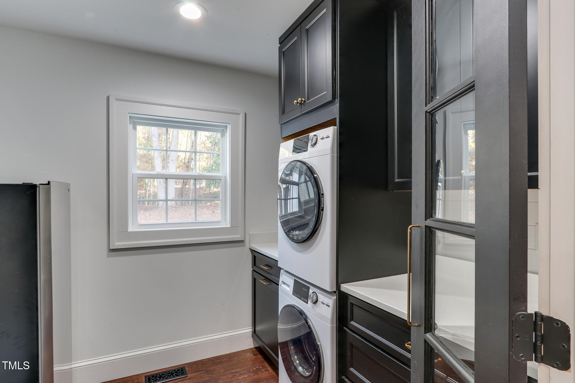 1005 Willow Run South Drive