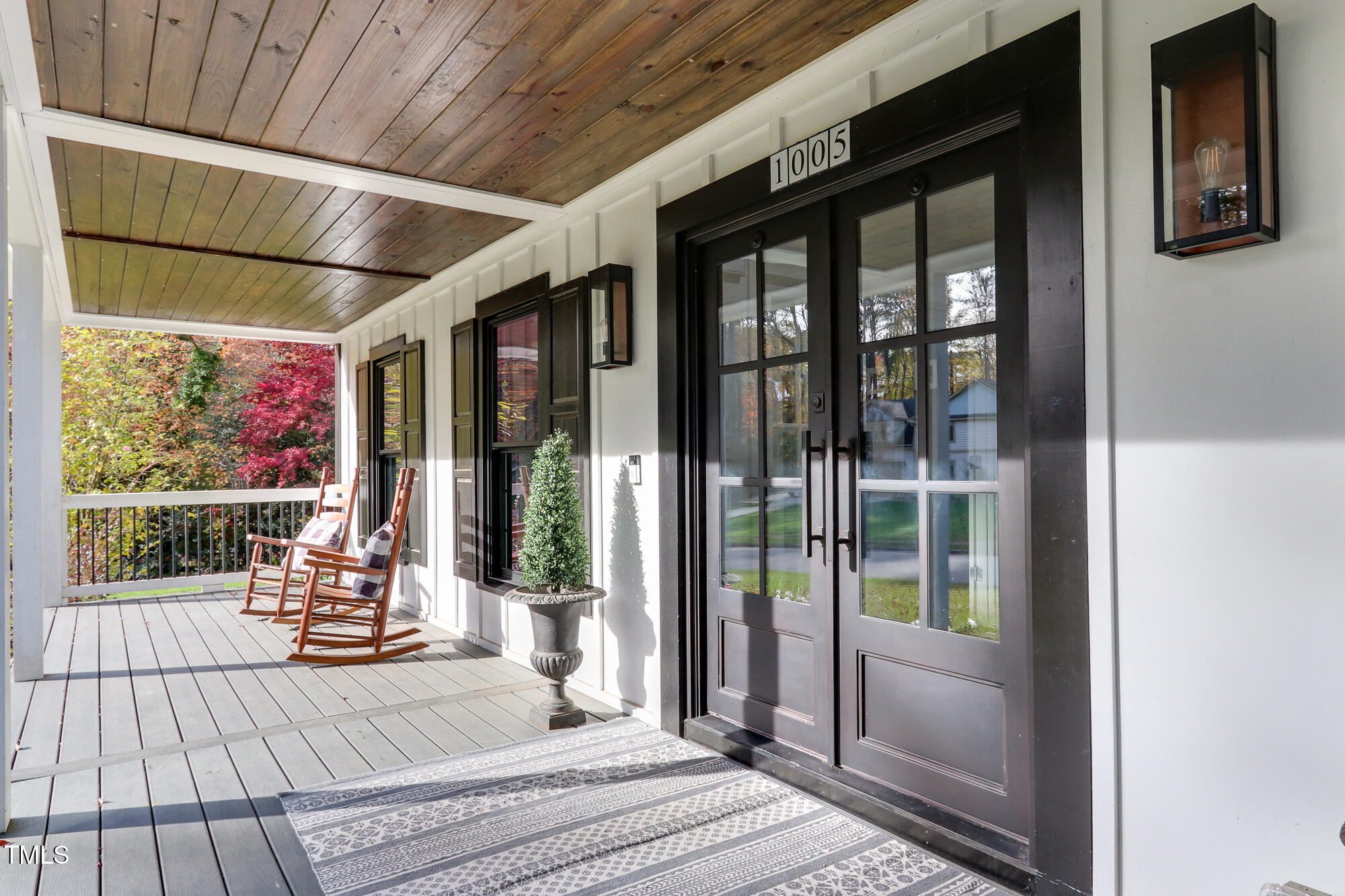 1005 Willow Run South Drive