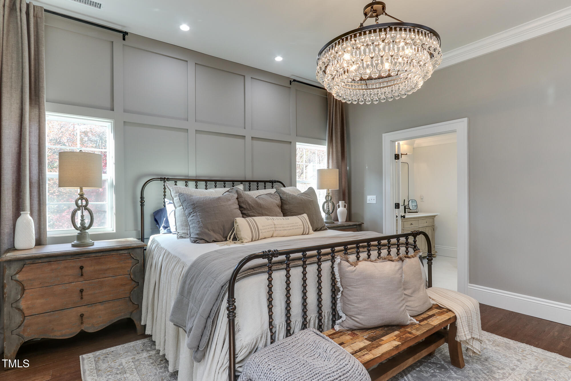 1005 Willow Run South Drive