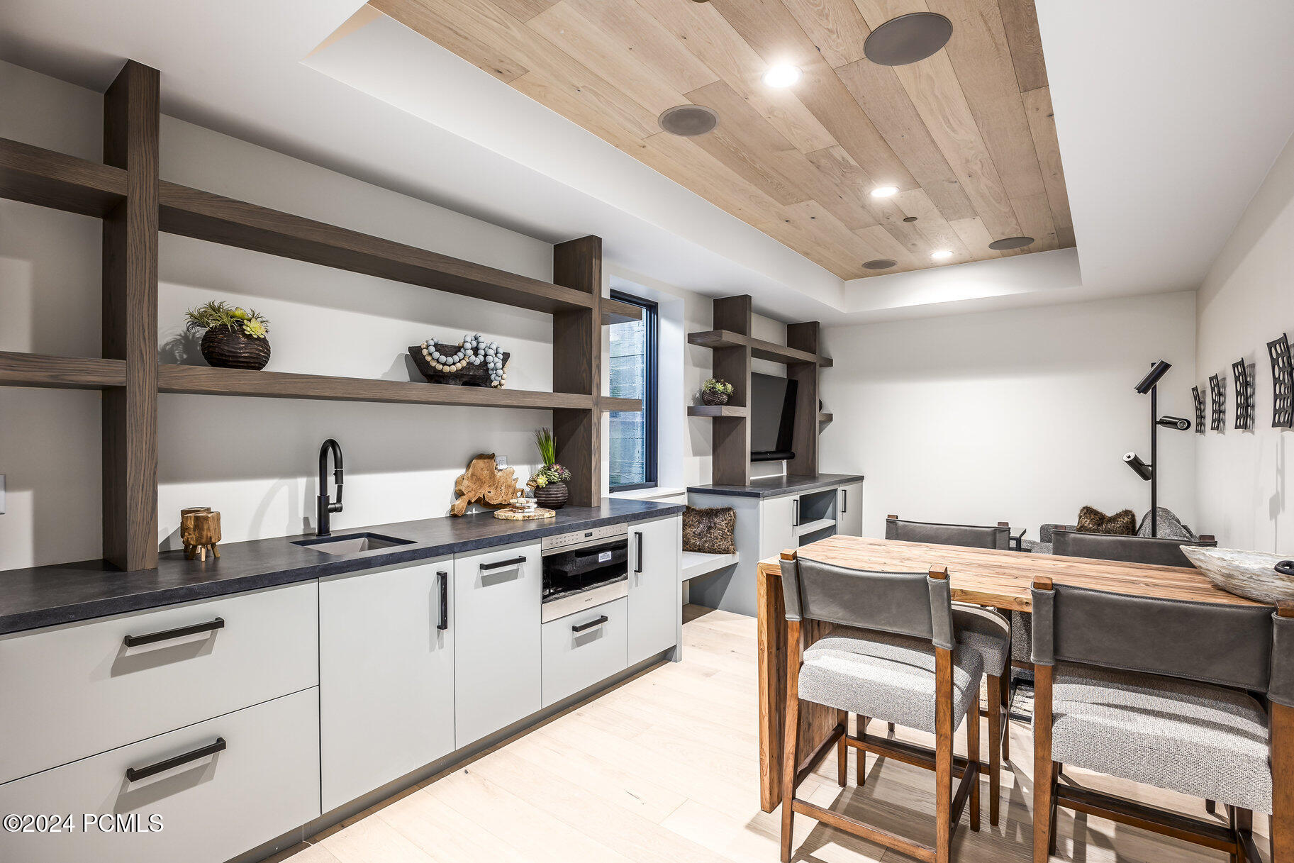 741 Rossie Hill Drive