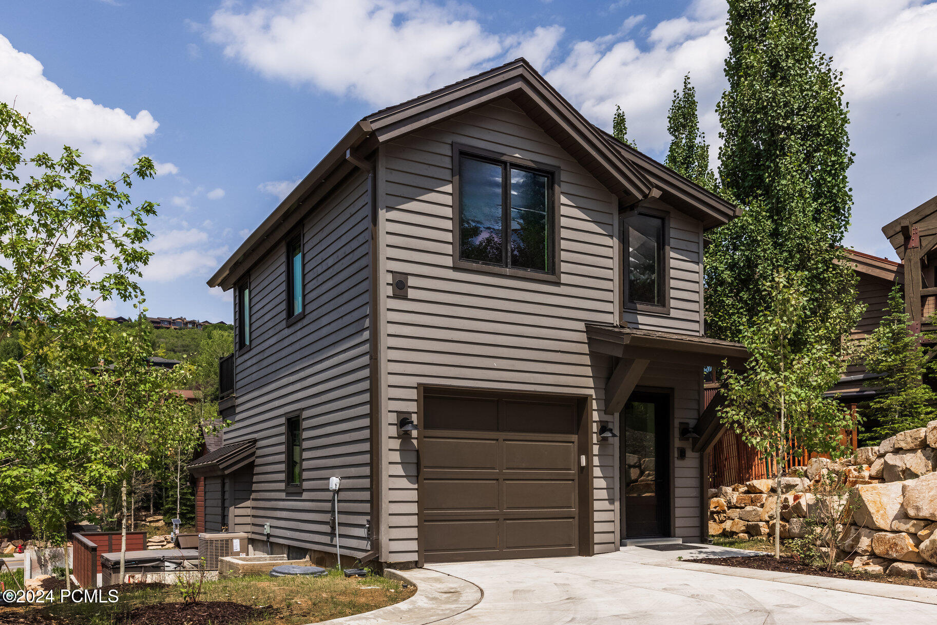 741 Rossie Hill Drive