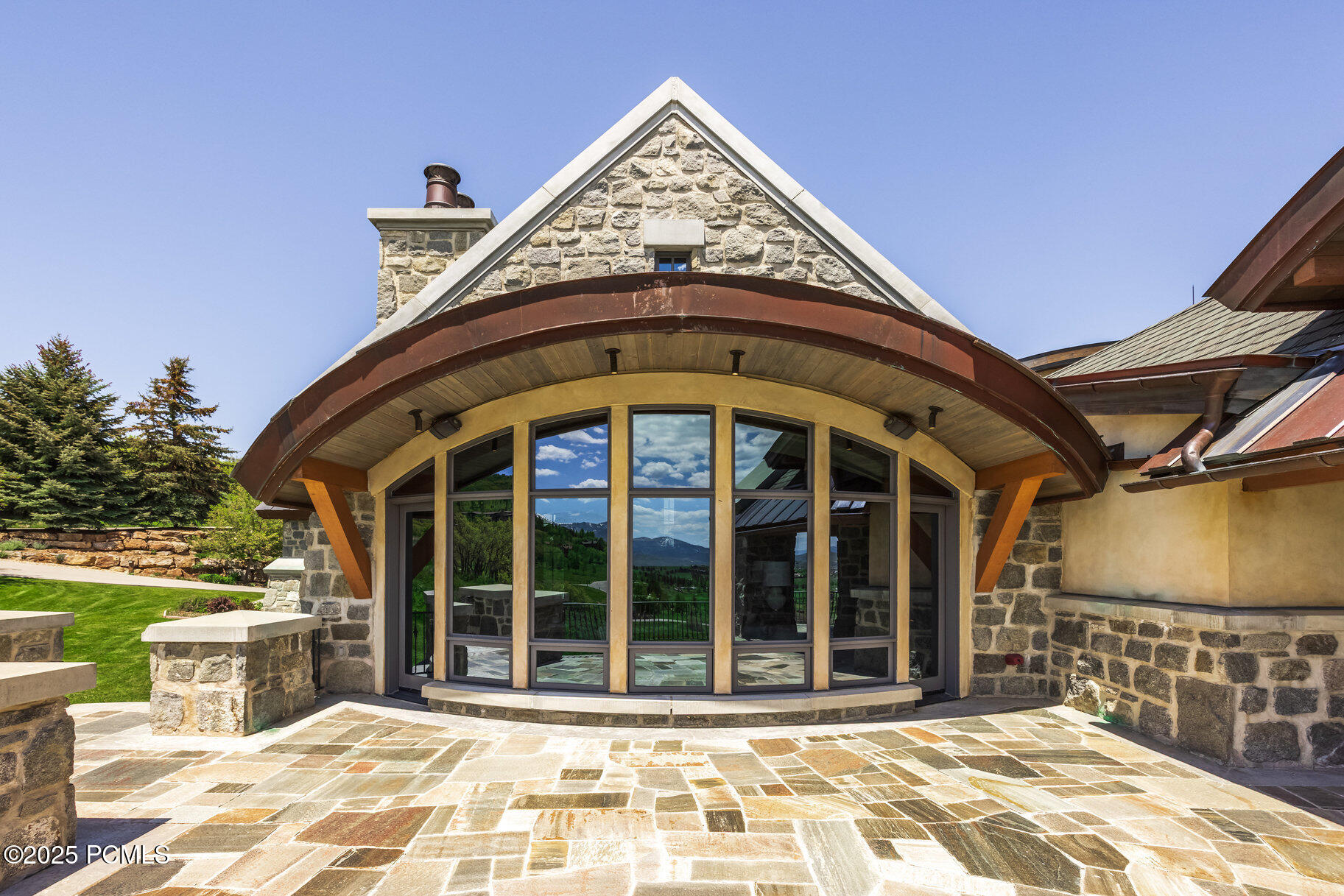 8066 N Red Fox Court