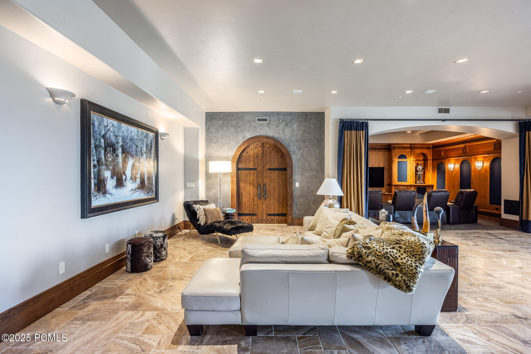 8066 N Red Fox Court