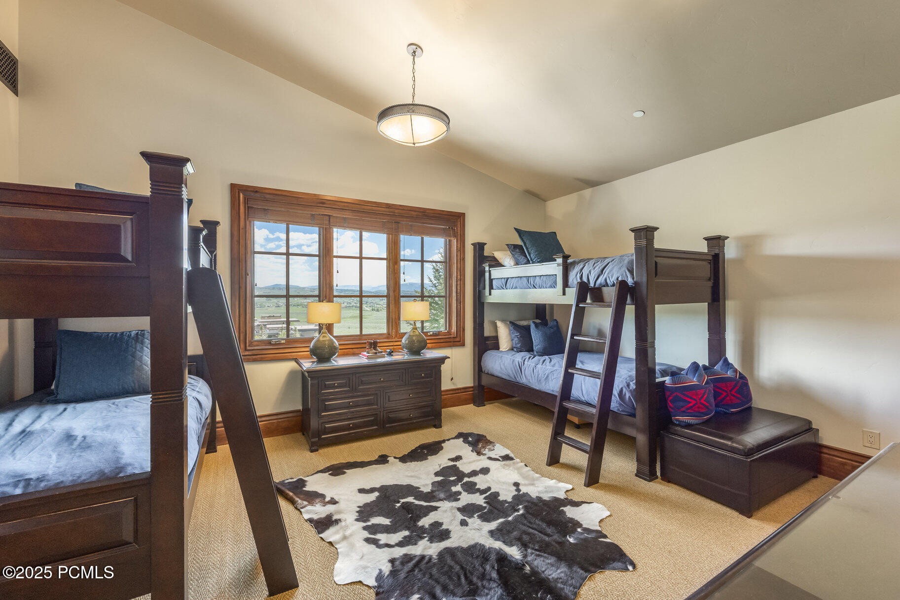 8066 N Red Fox Court