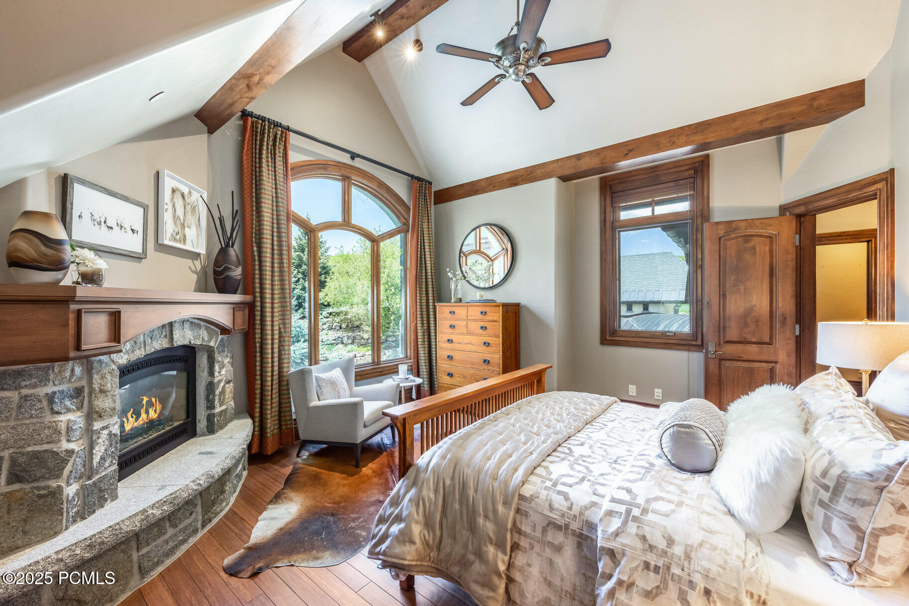 8066 N Red Fox Court