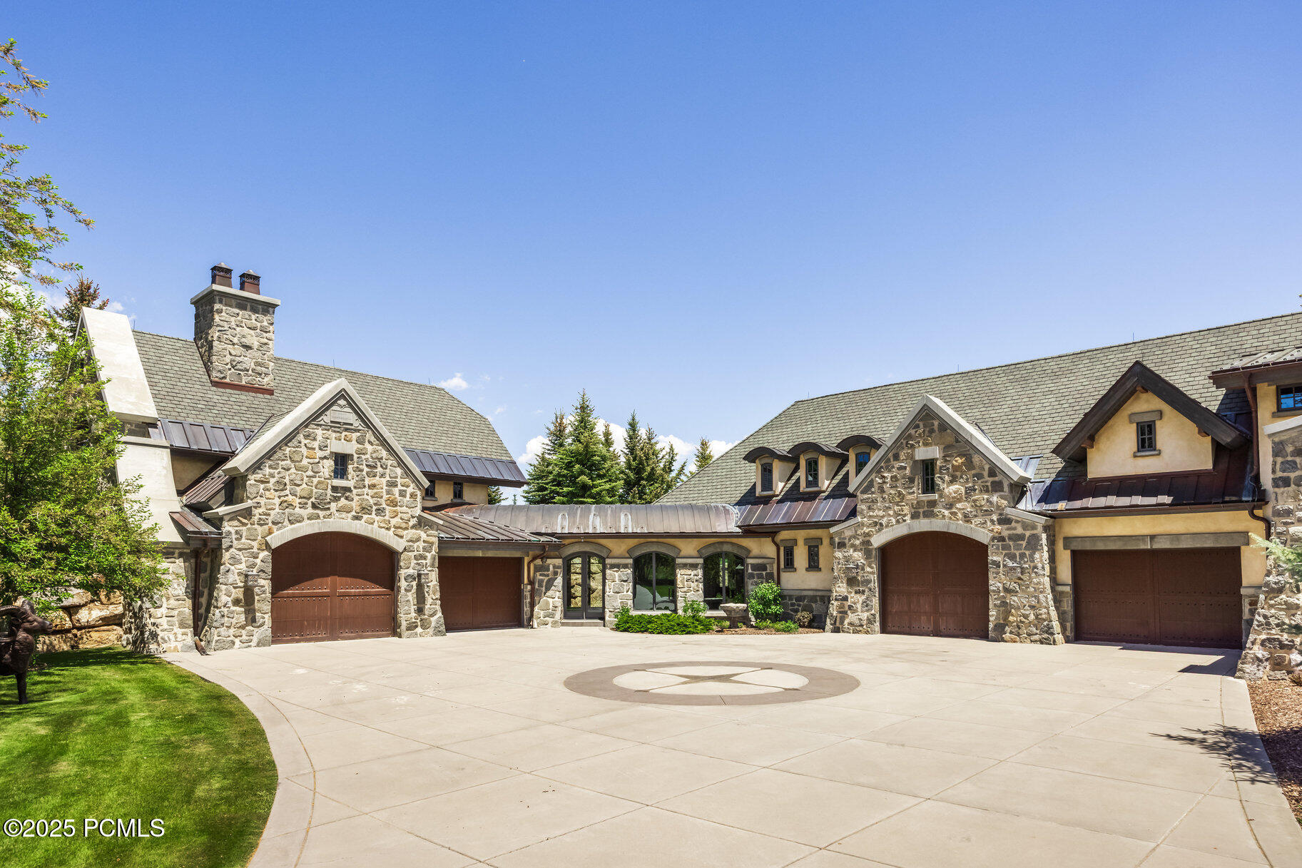 8066 N Red Fox Court