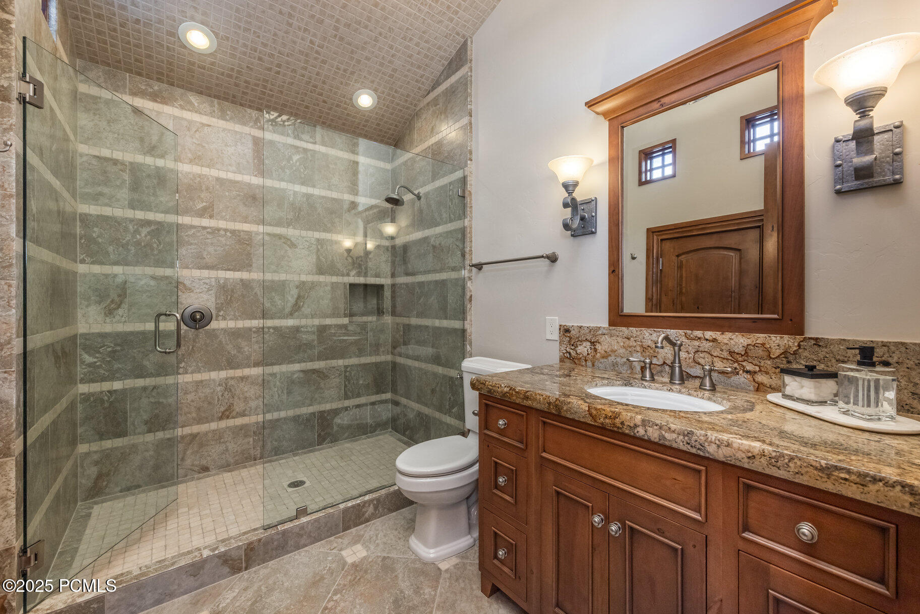 8066 N Red Fox Court