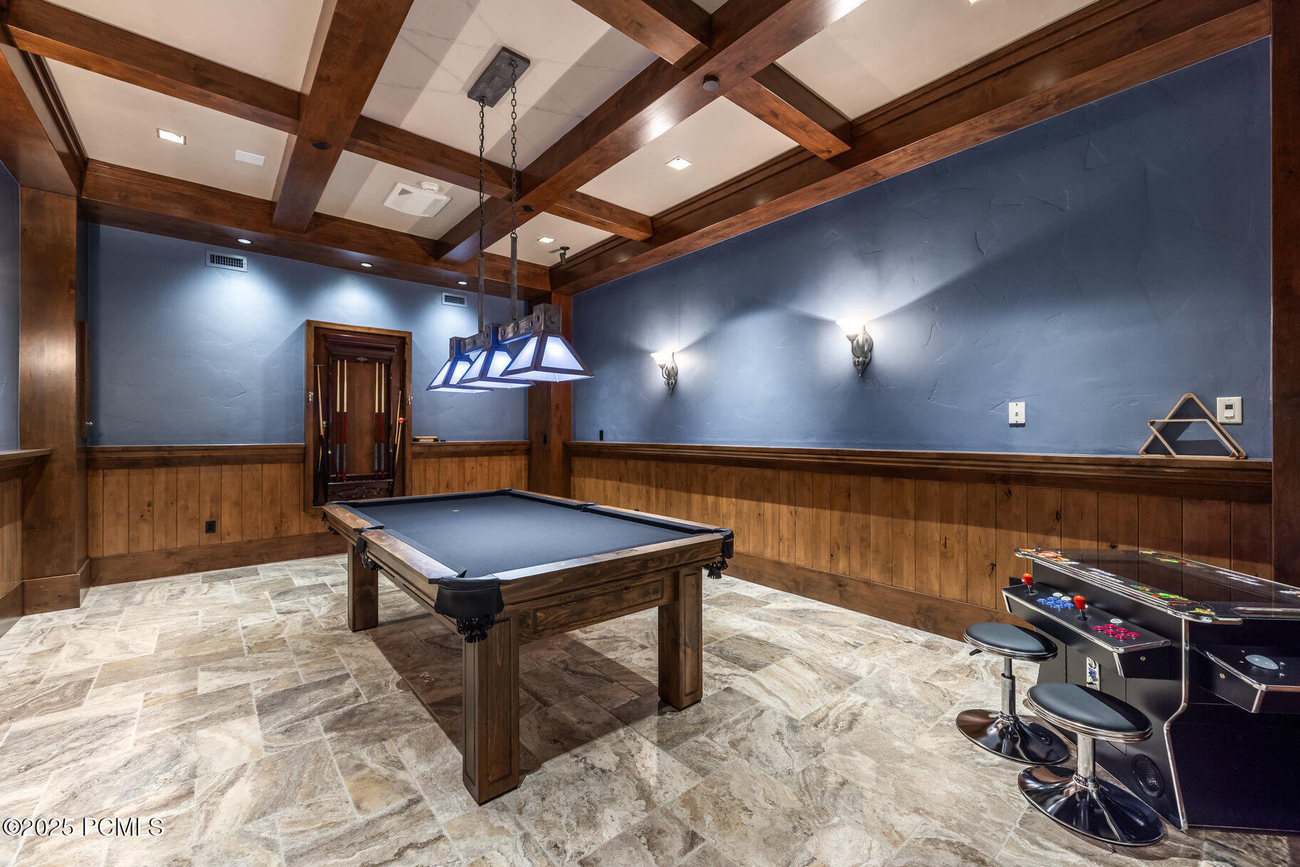 8066 N Red Fox Court