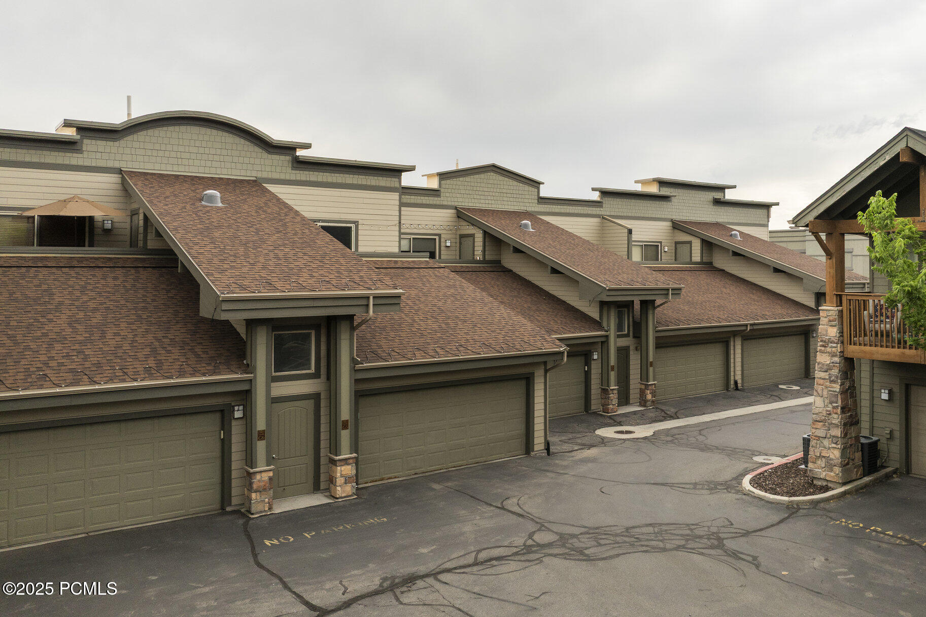 1646 Fox Hollow Lane, G5