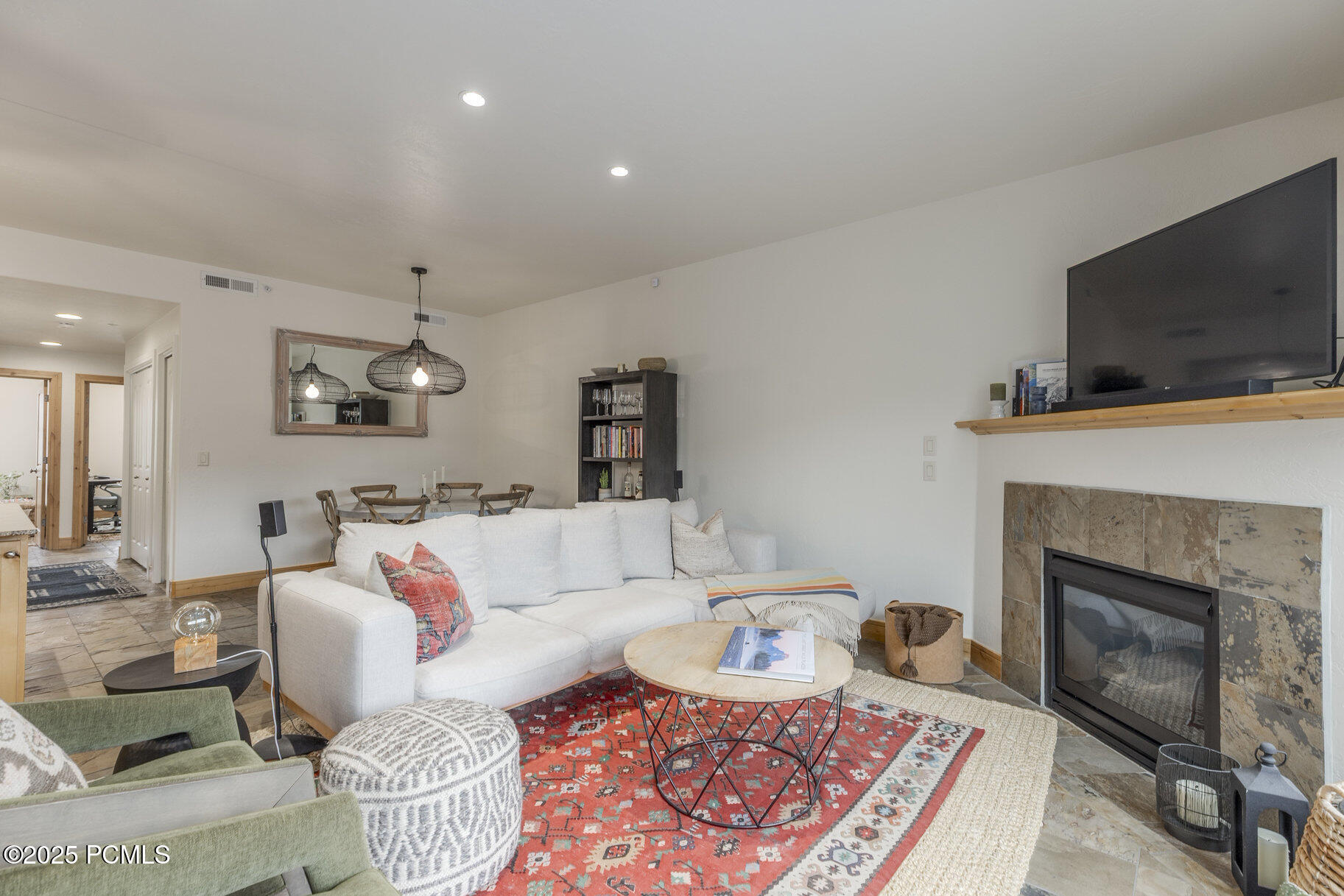 1646 Fox Hollow Lane, G5