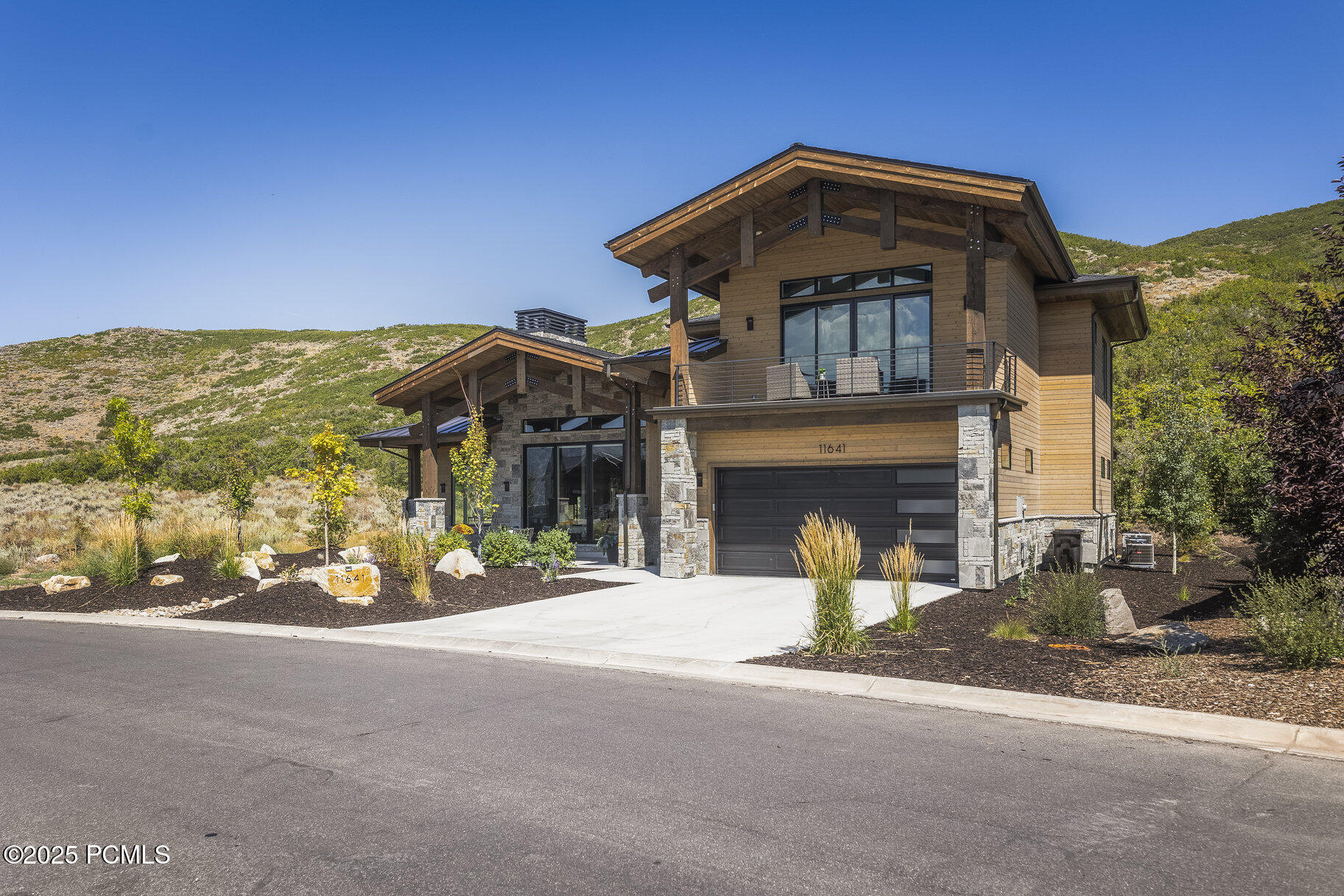 11641 N Soaring Hawk Lane