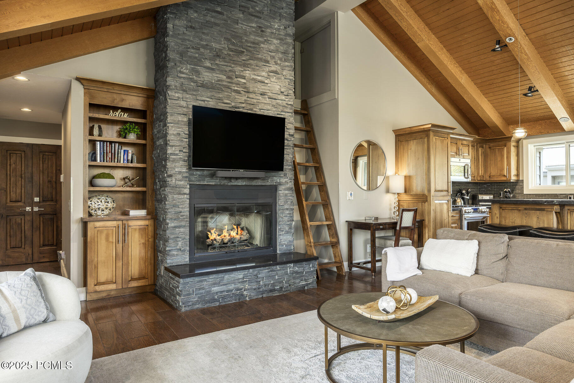 2385 Good Trump Court