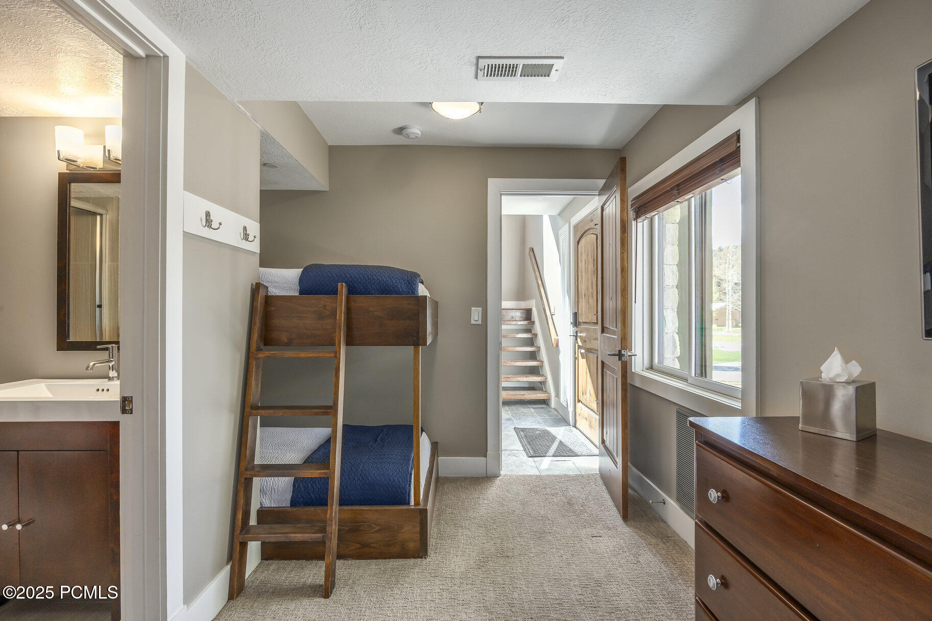 2385 Good Trump Court