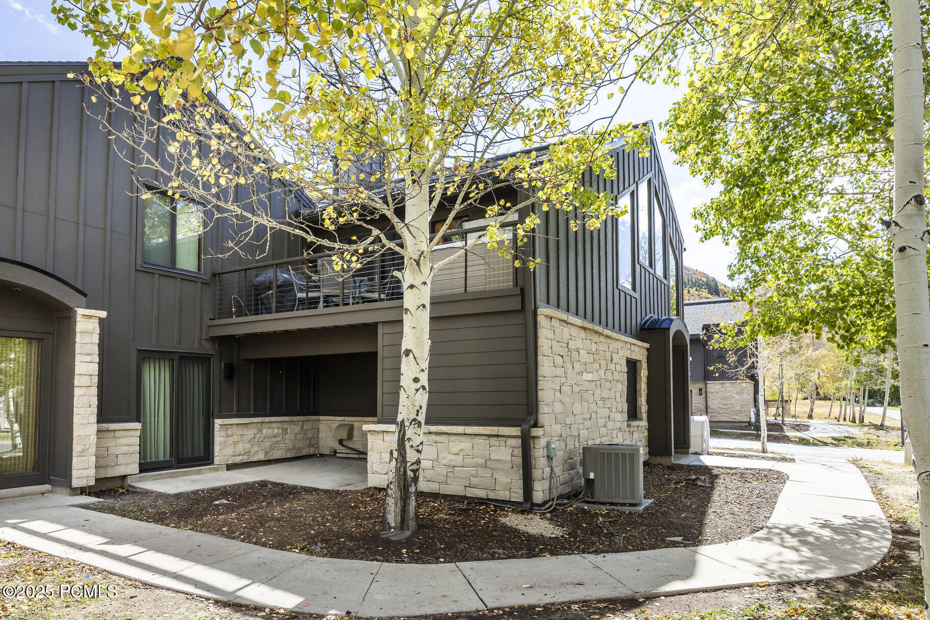 2385 Good Trump Court