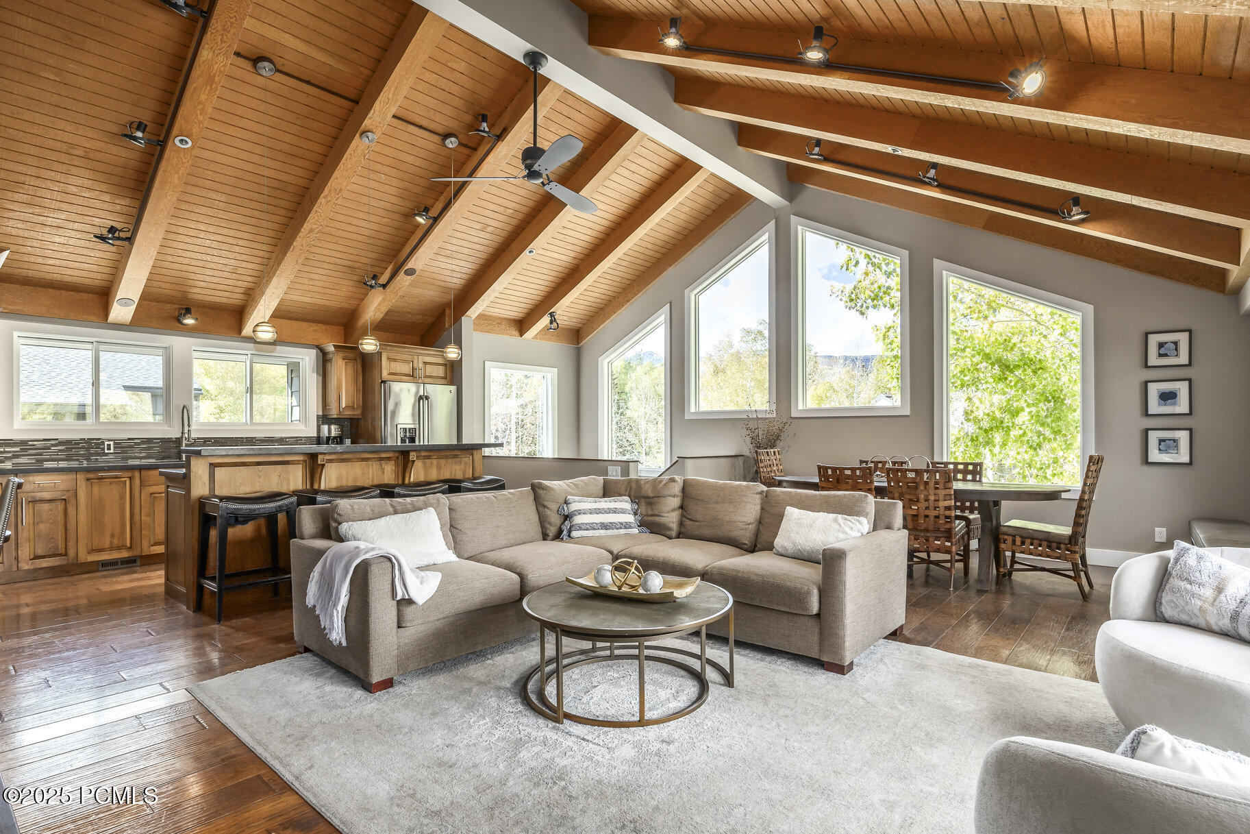 2385 Good Trump Court