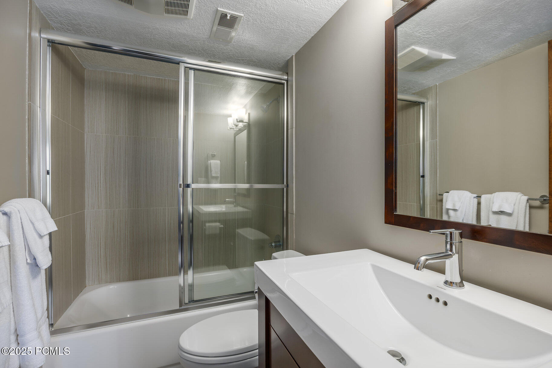 2385 Good Trump Court