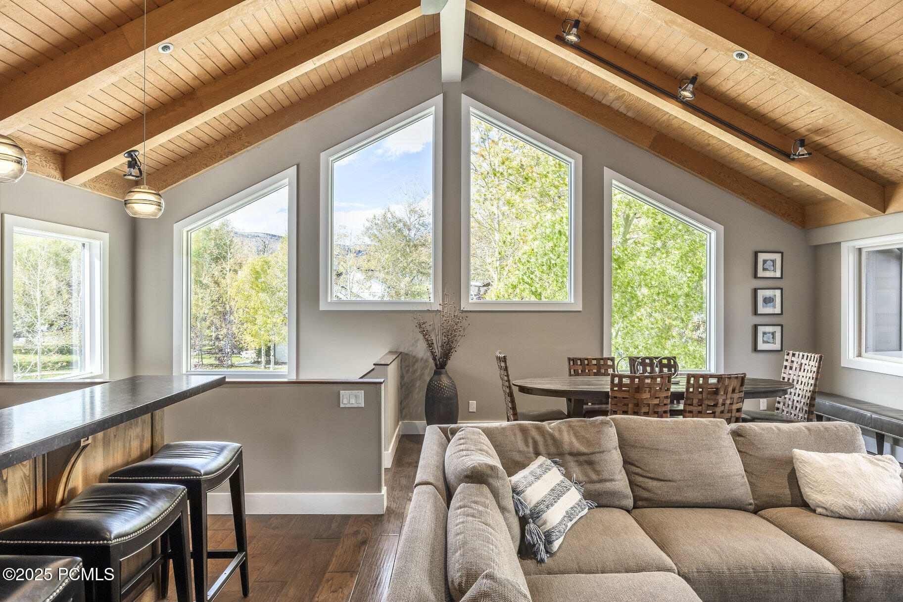 2385 Good Trump Court