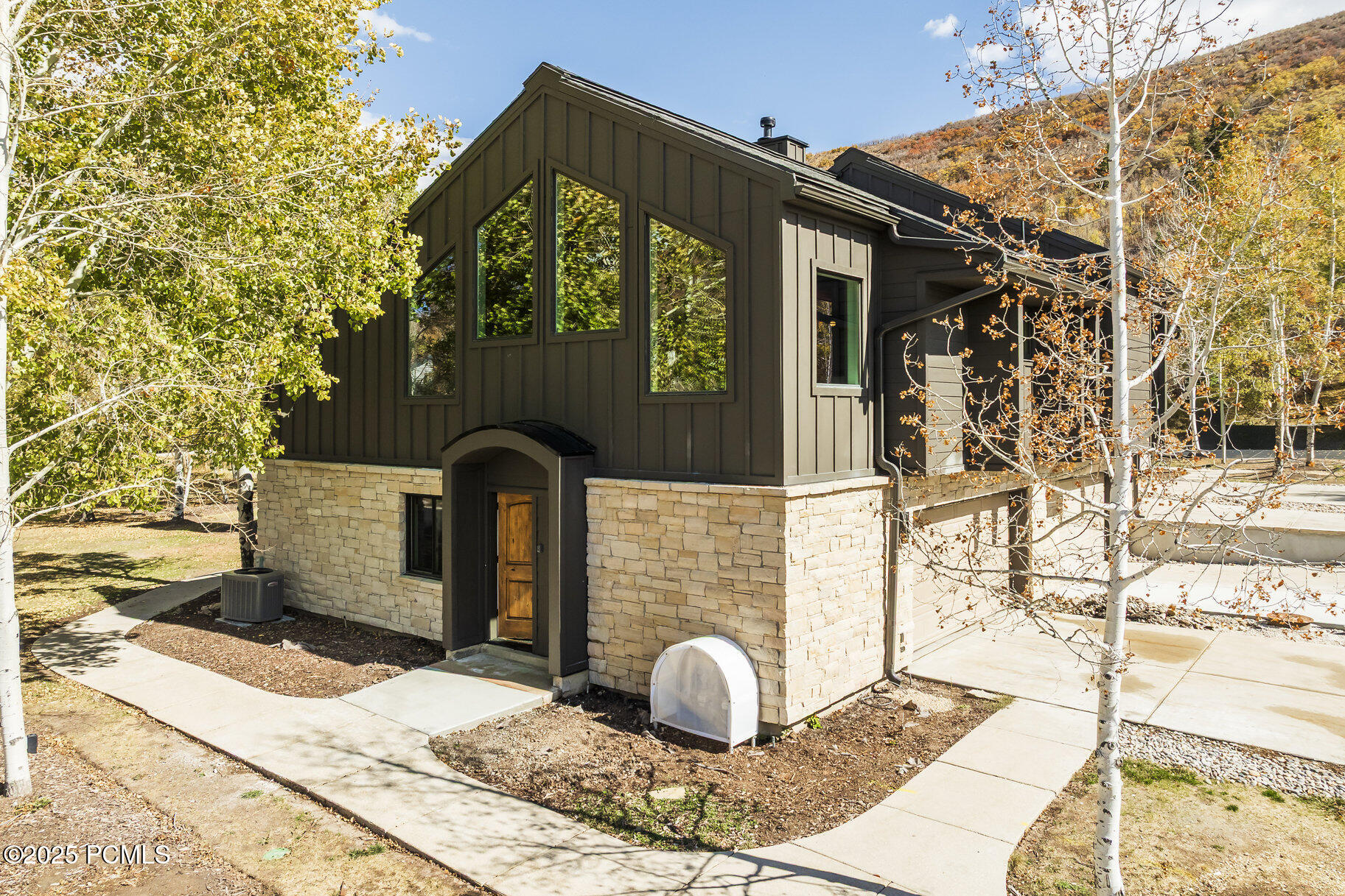 2385 Good Trump Court