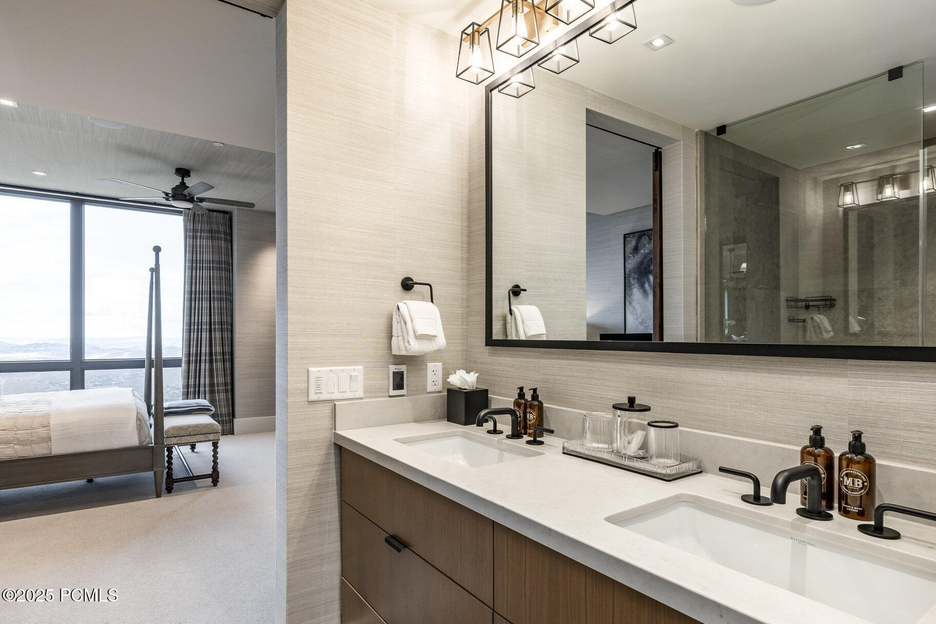 7677 Village Way 503