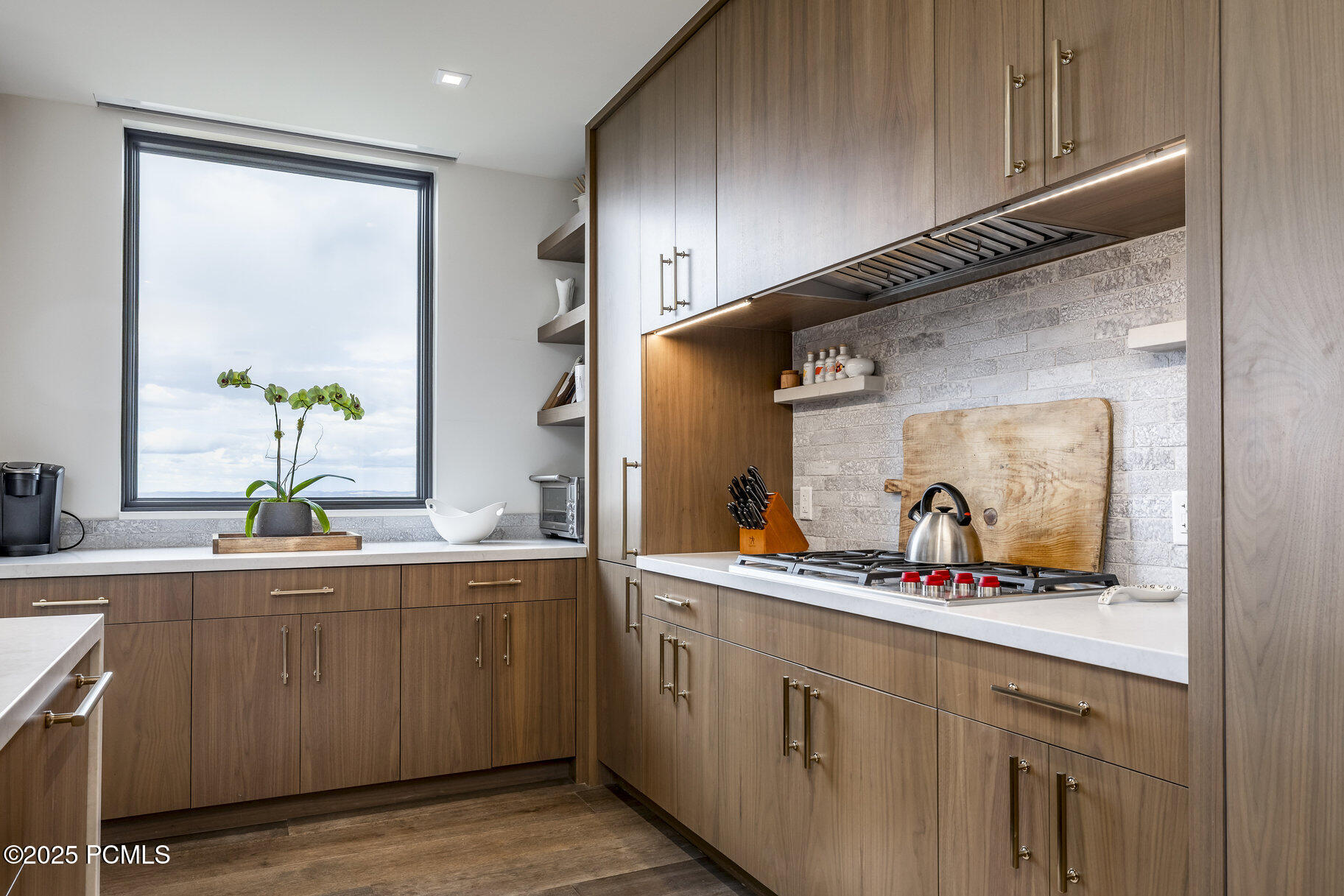 7677 Village Way 503