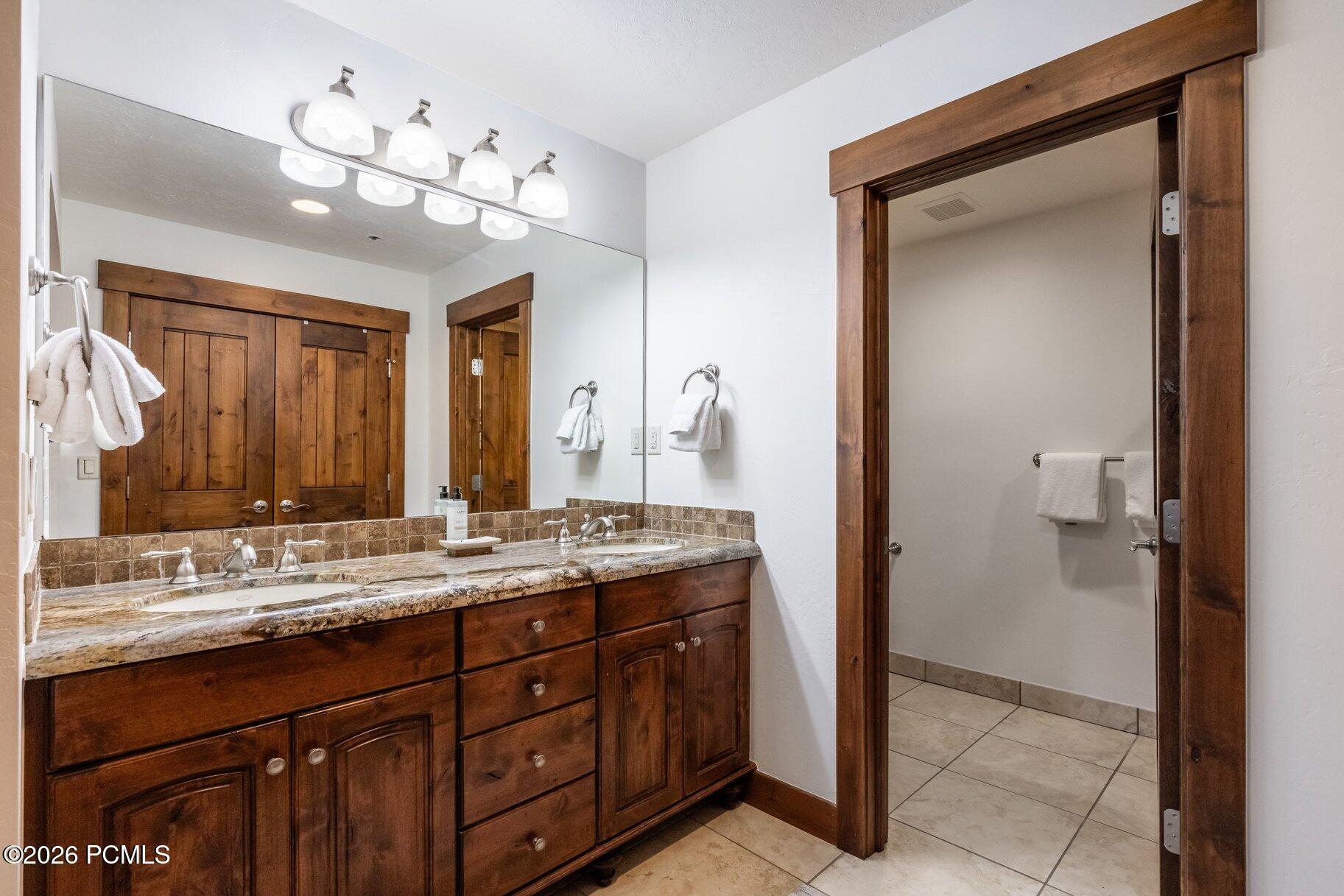 2358 Good Trump Court