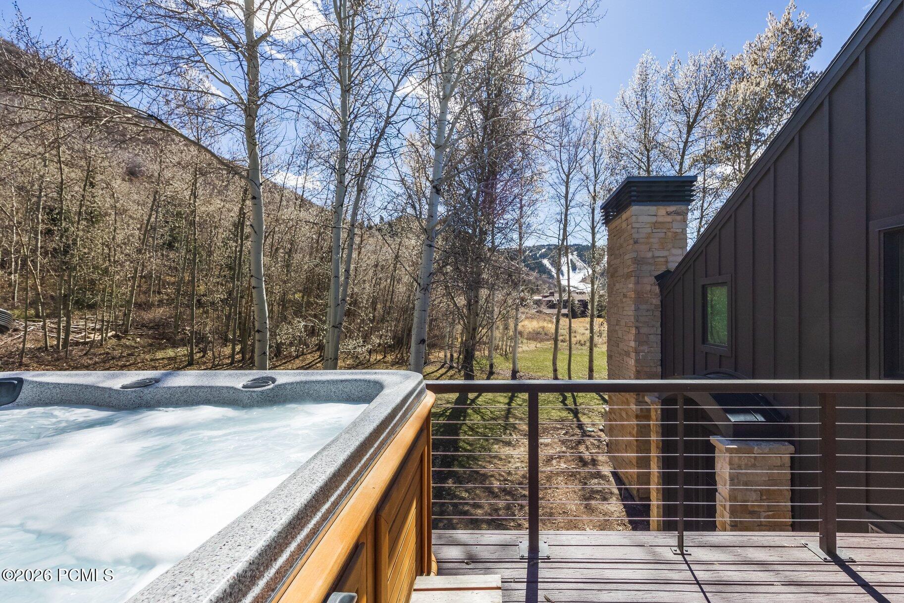 2358 Good Trump Court