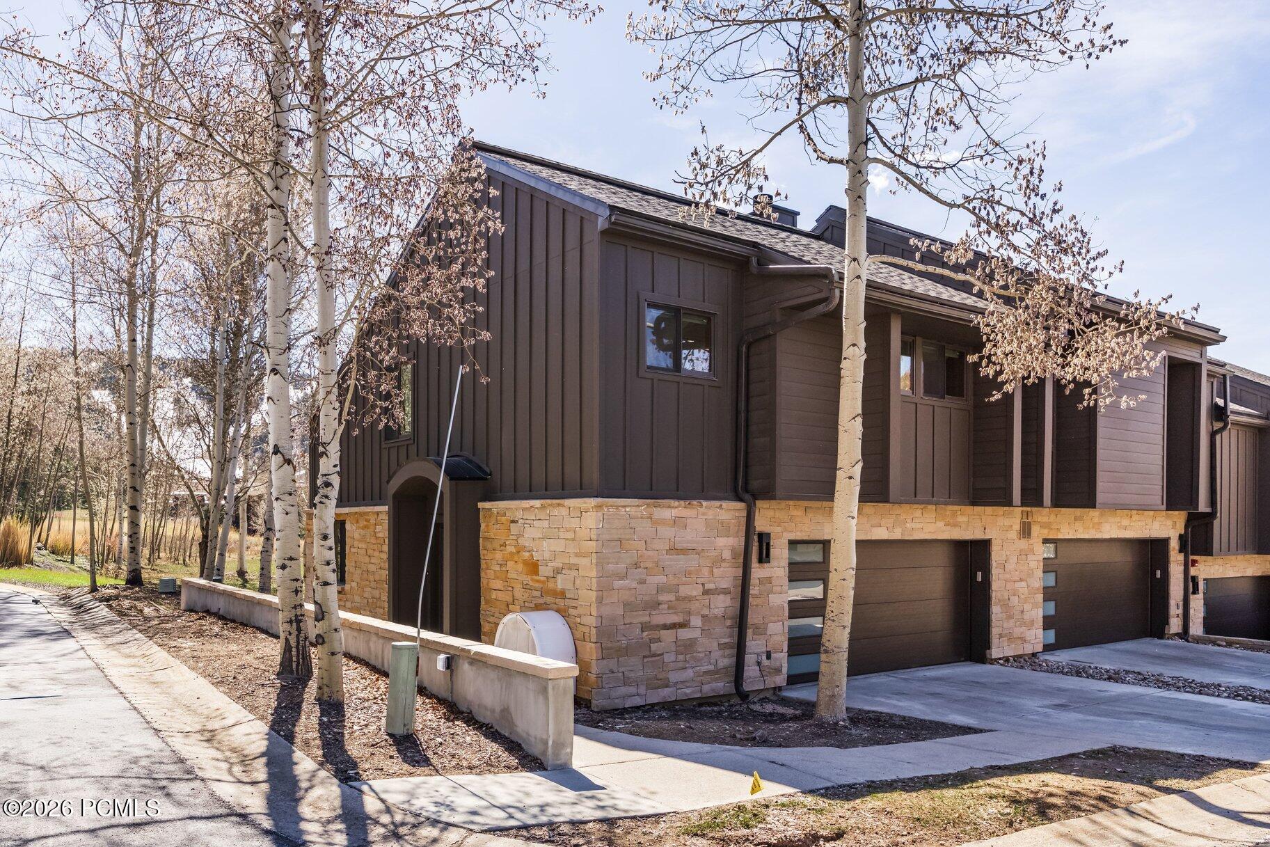 2358 Good Trump Court