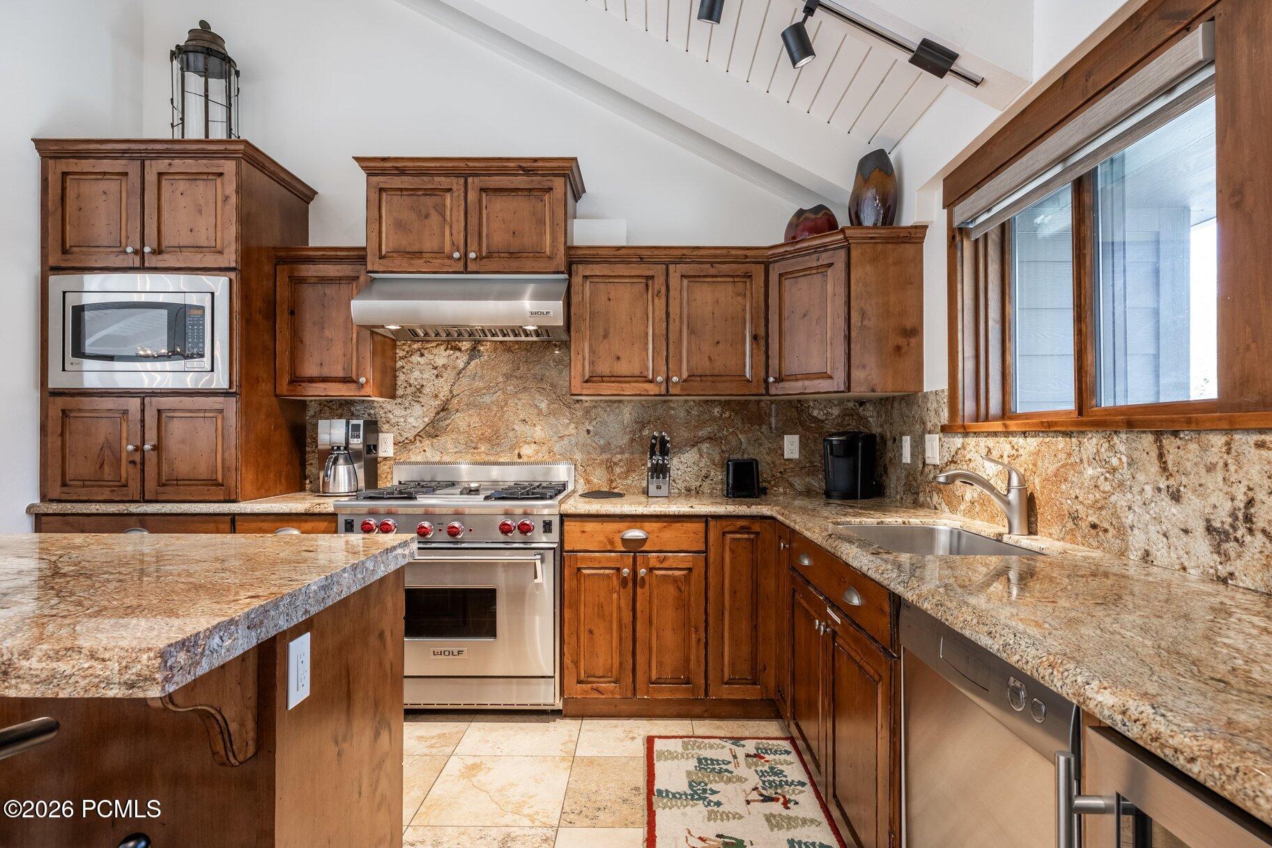 2358 Good Trump Court