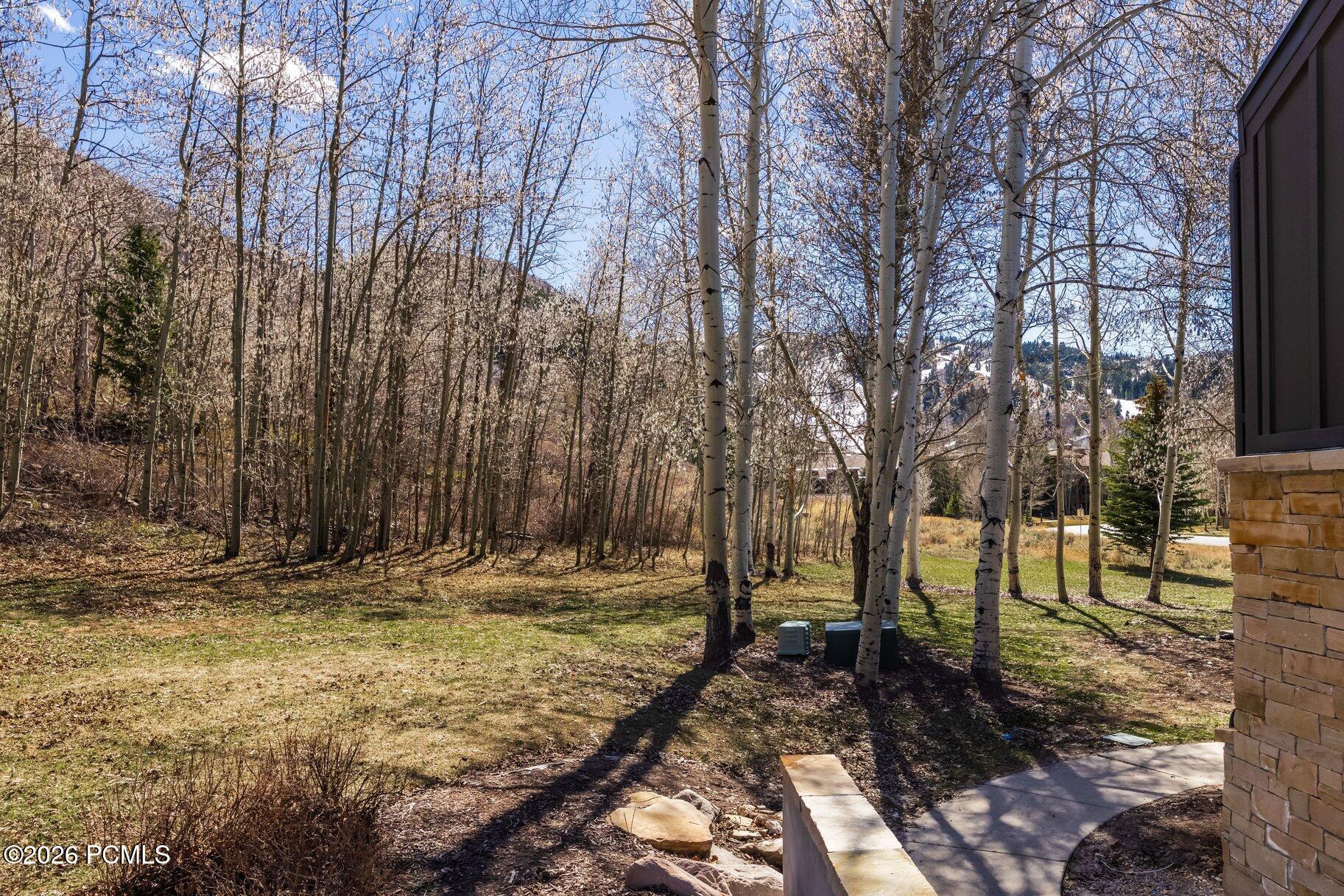 2358 Good Trump Court