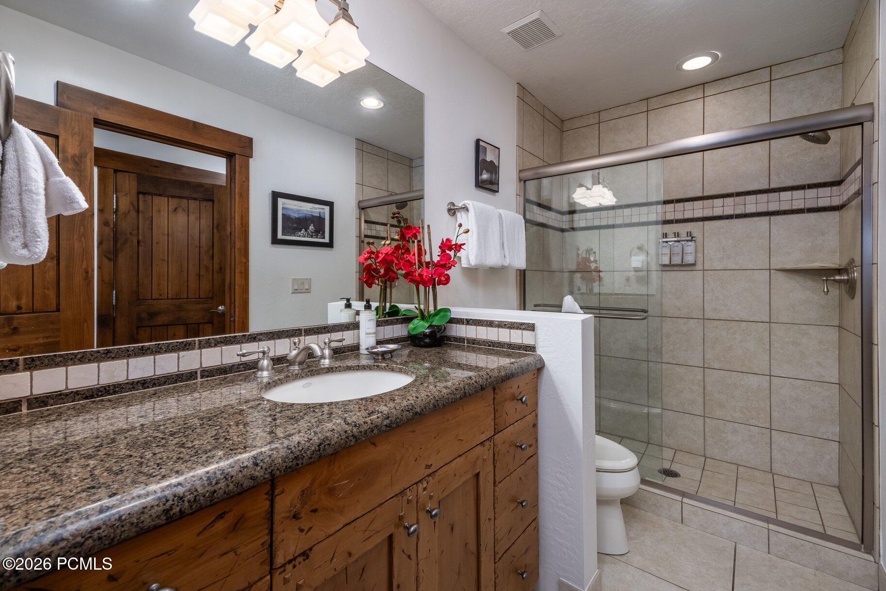 2358 Good Trump Court