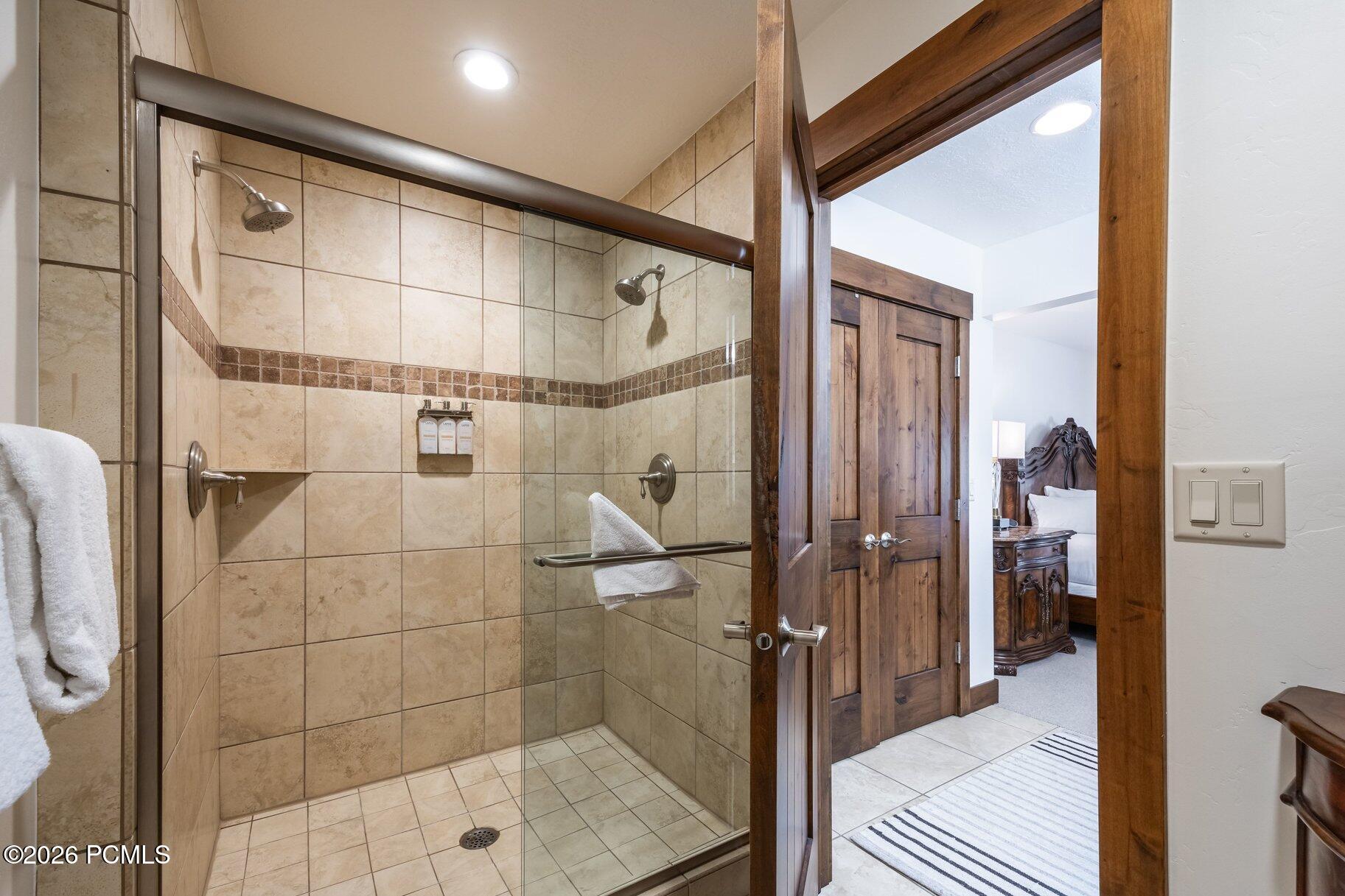 2358 Good Trump Court