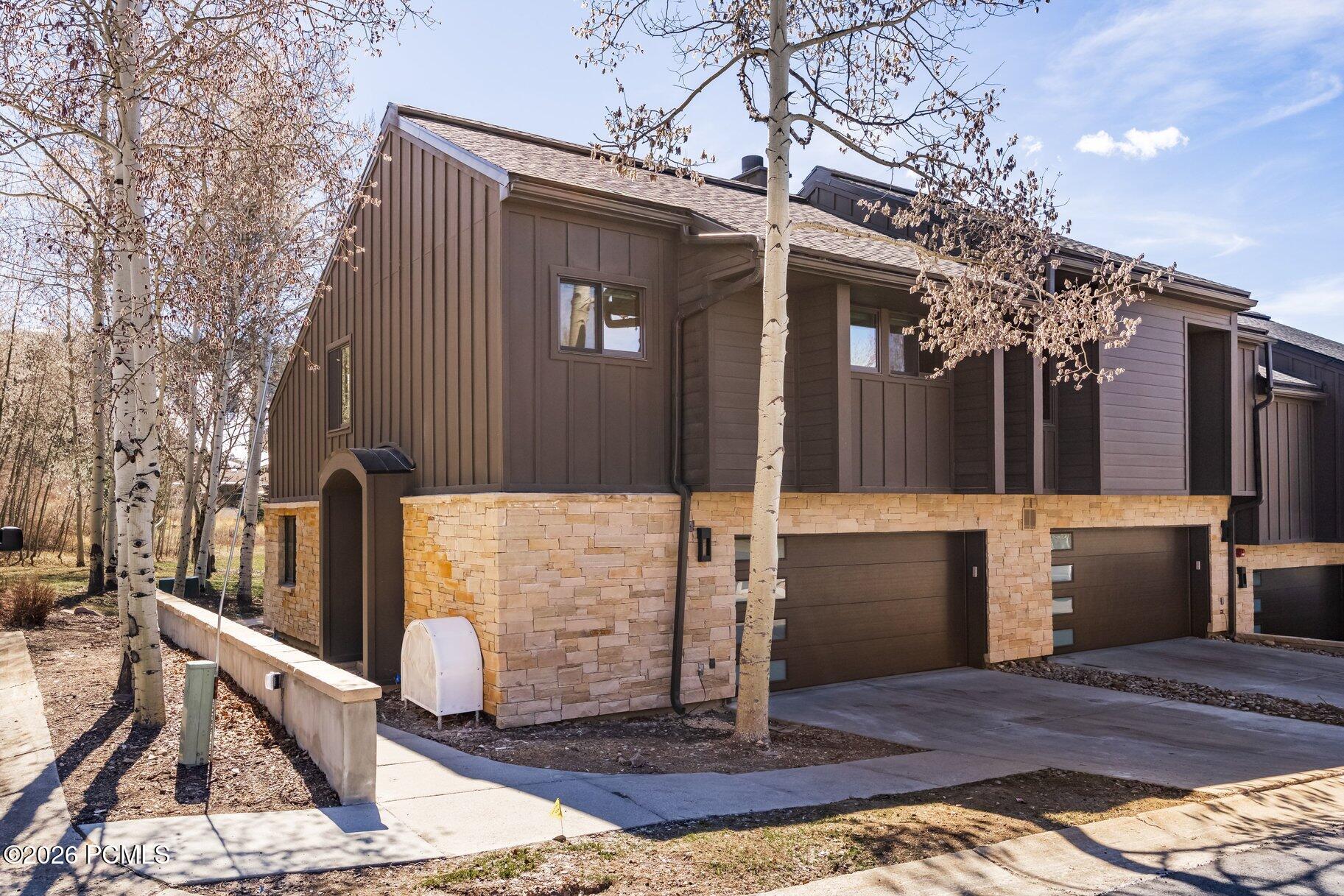 2358 Good Trump Court