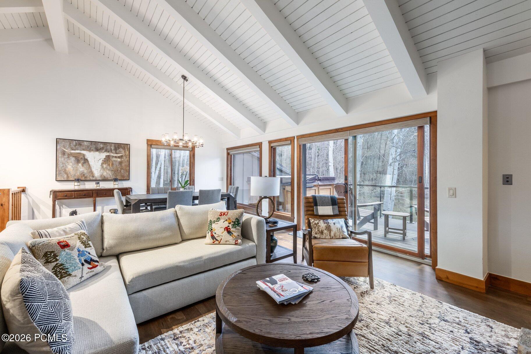 2358 Good Trump Court