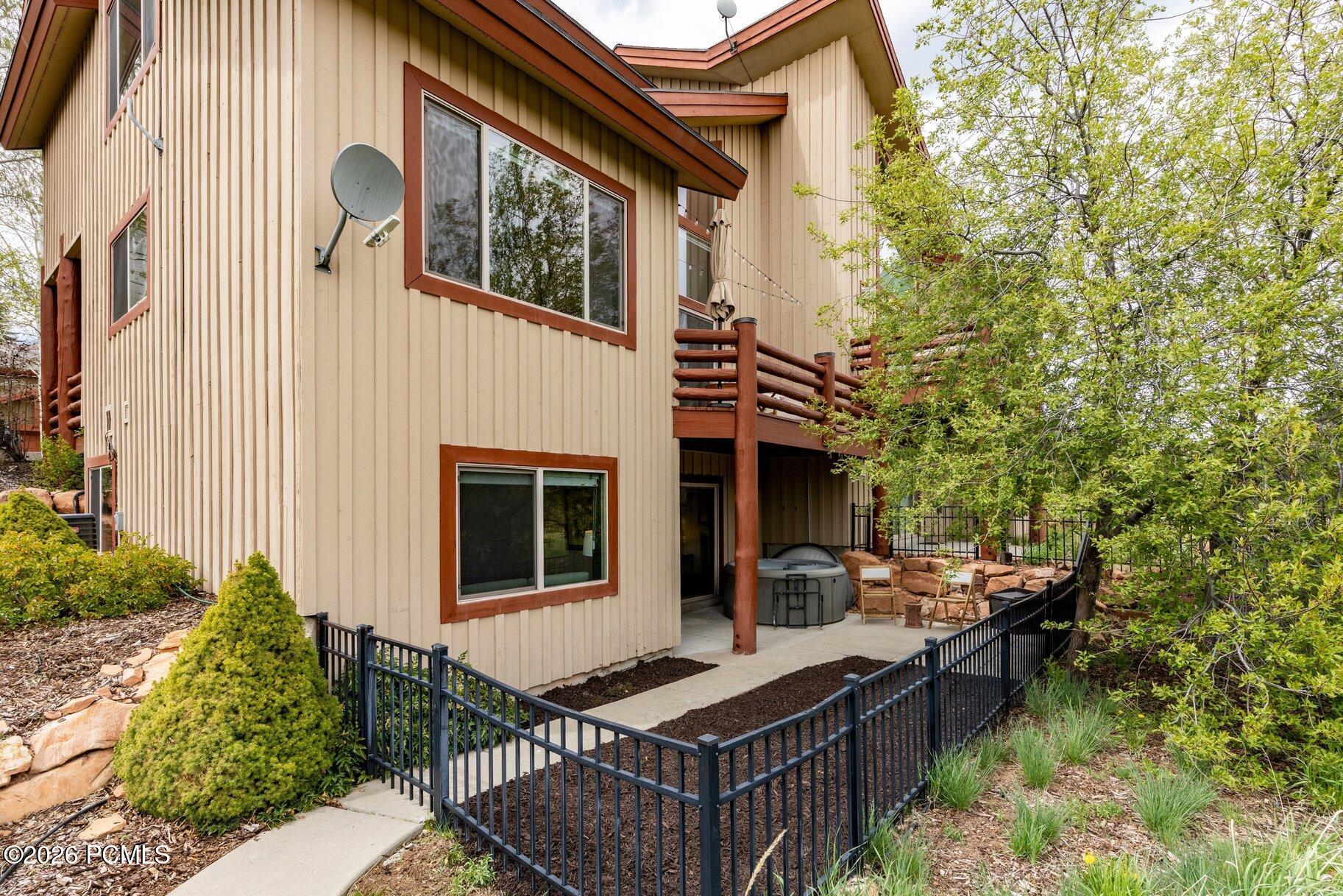 3433 Cedar Drive