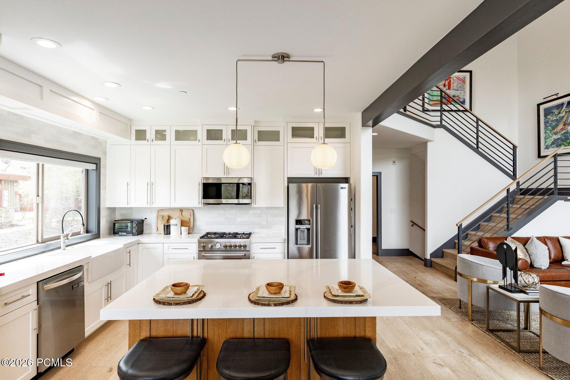 3433 Cedar Drive