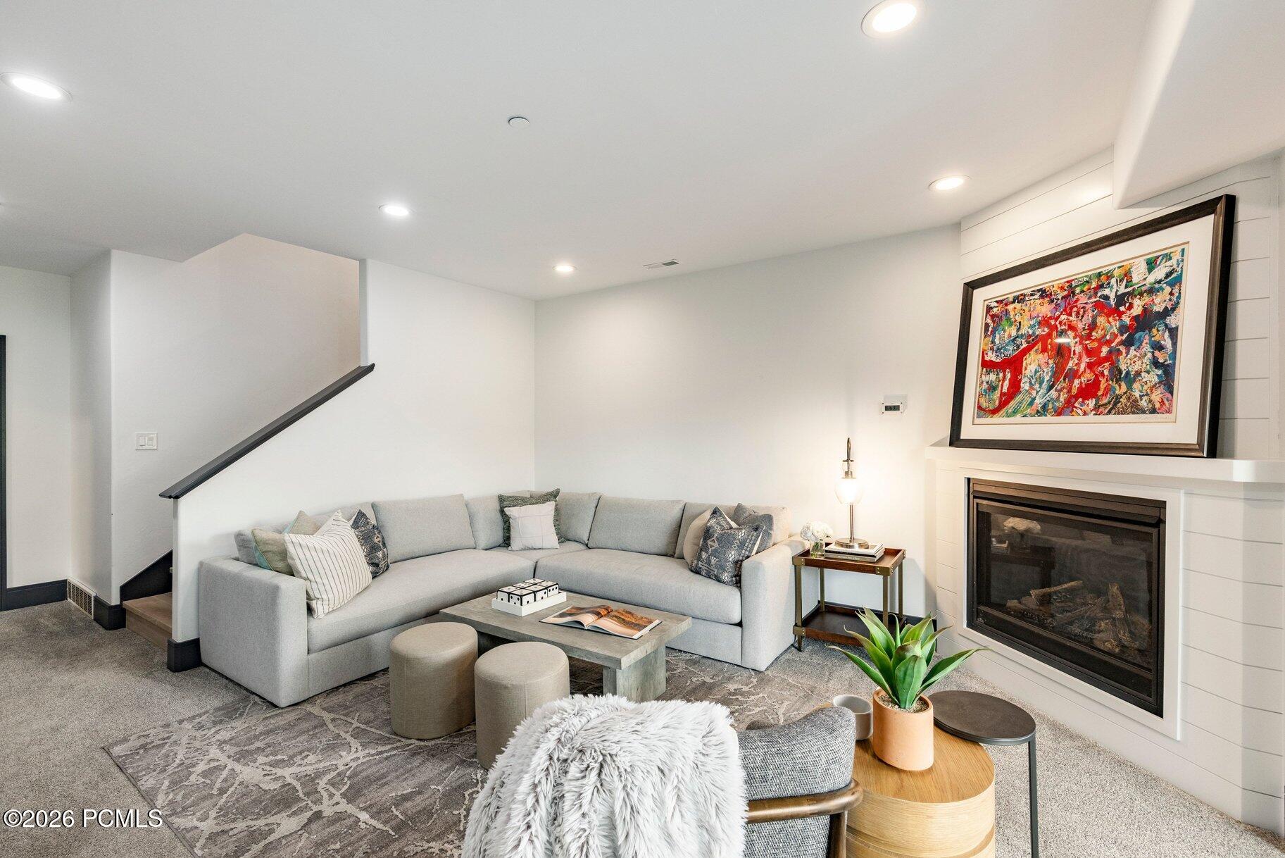 3433 Cedar Drive